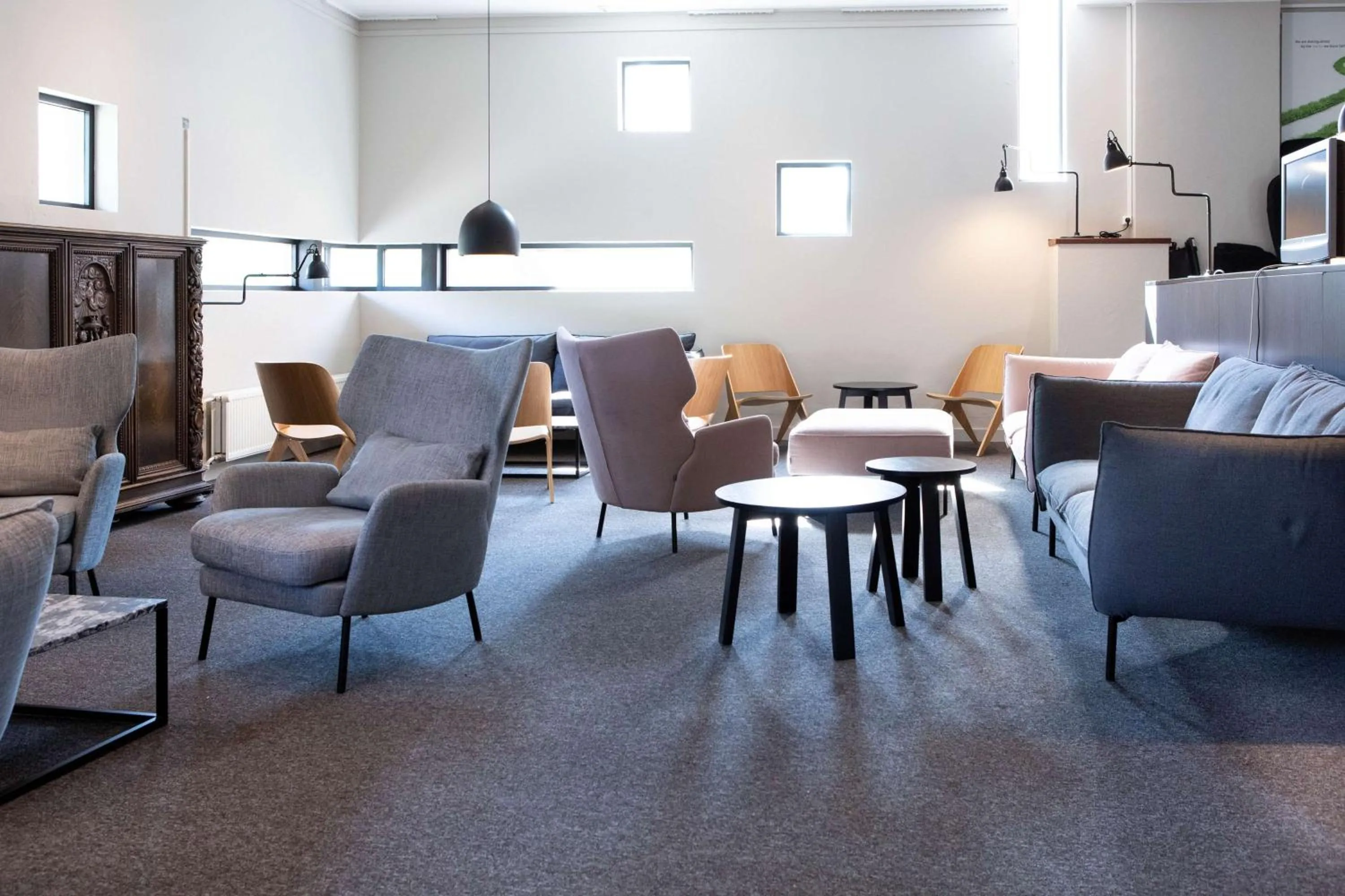 Lobby or reception in Scandic Helsinki Aviapolis