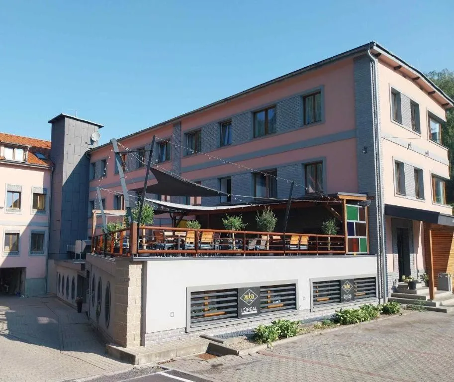 Restaurant/places to eat in Hotel Fabrica