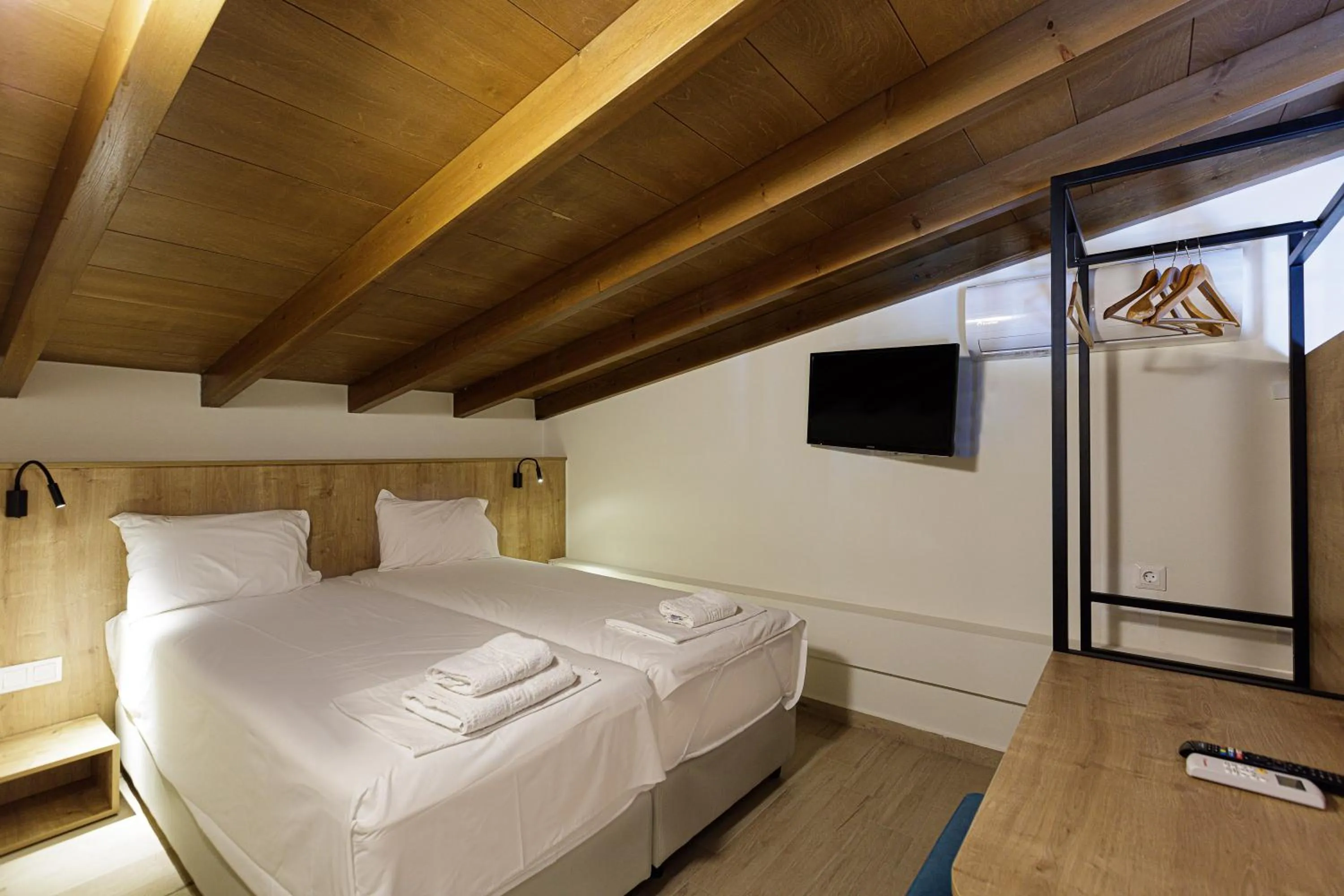 Bed in Filion Suites Resort & Spa