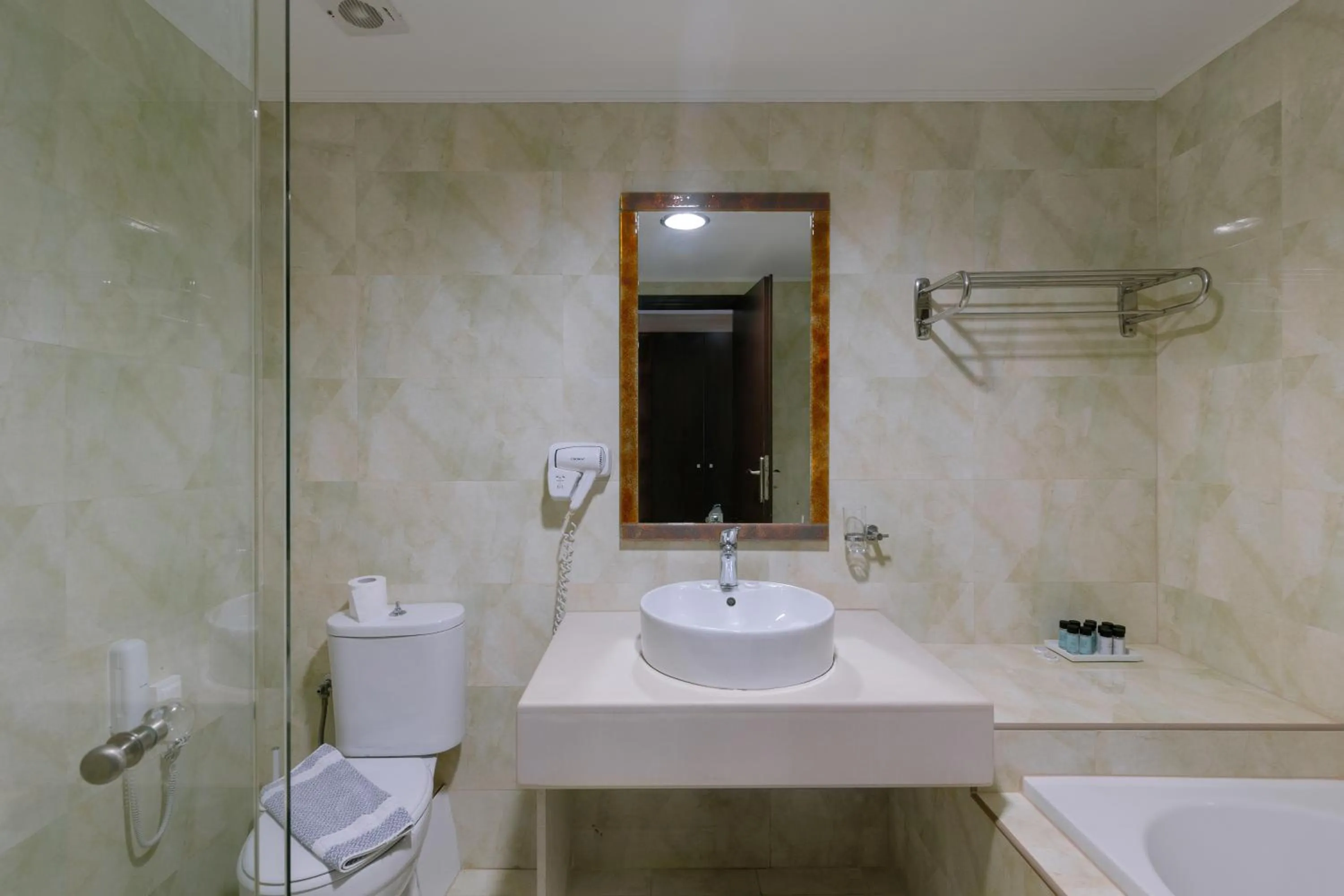 Filion Suites Resort & Spa