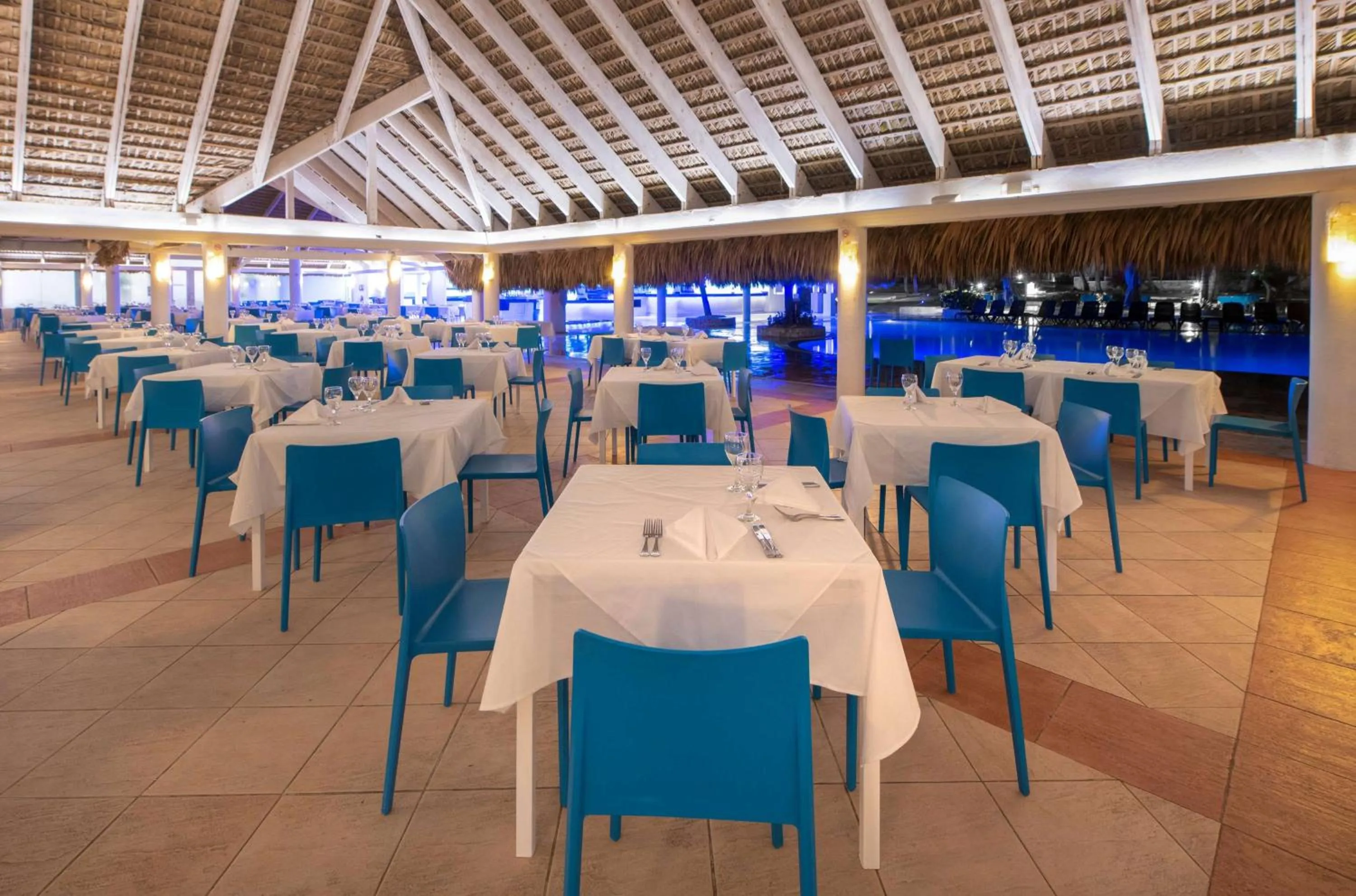 Restaurant/places to eat in Viva Dominicus Beach by Wyndham, A Trademark All Inclusive