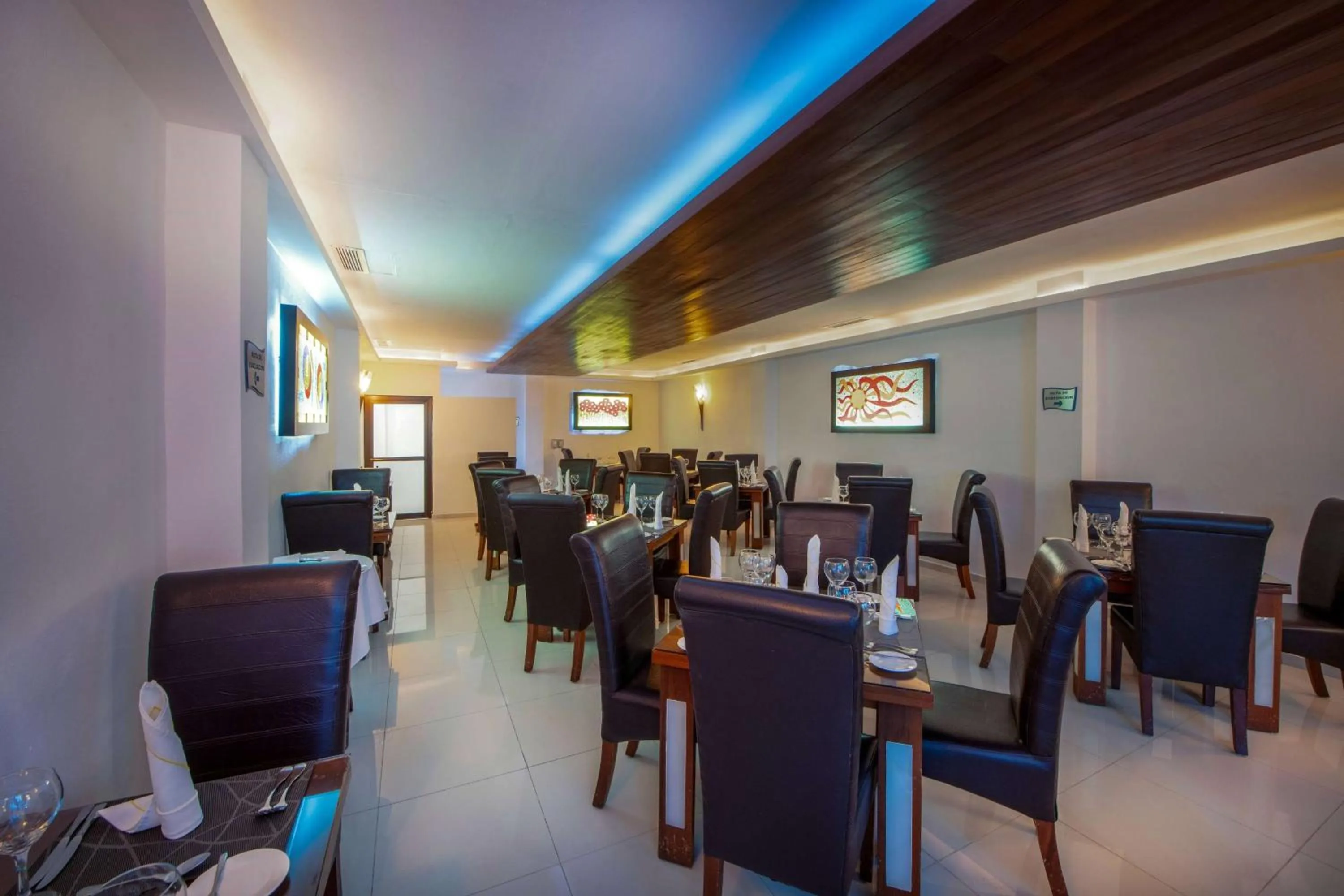 Restaurant/places to eat in Viva Dominicus Beach by Wyndham, A Trademark All Inclusive