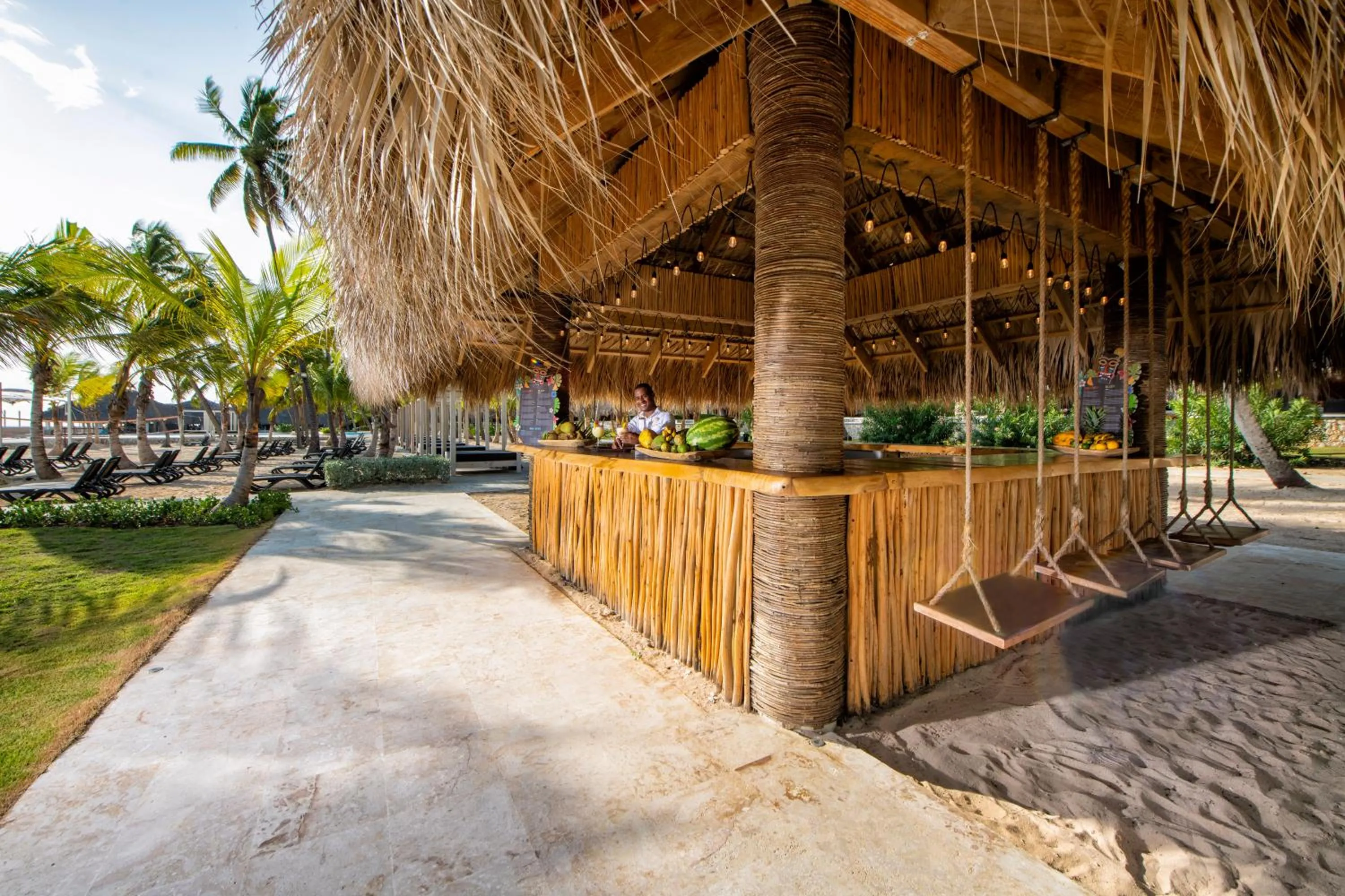 Lounge or bar in Viva Dominicus Beach by Wyndham, A Trademark All Inclusive