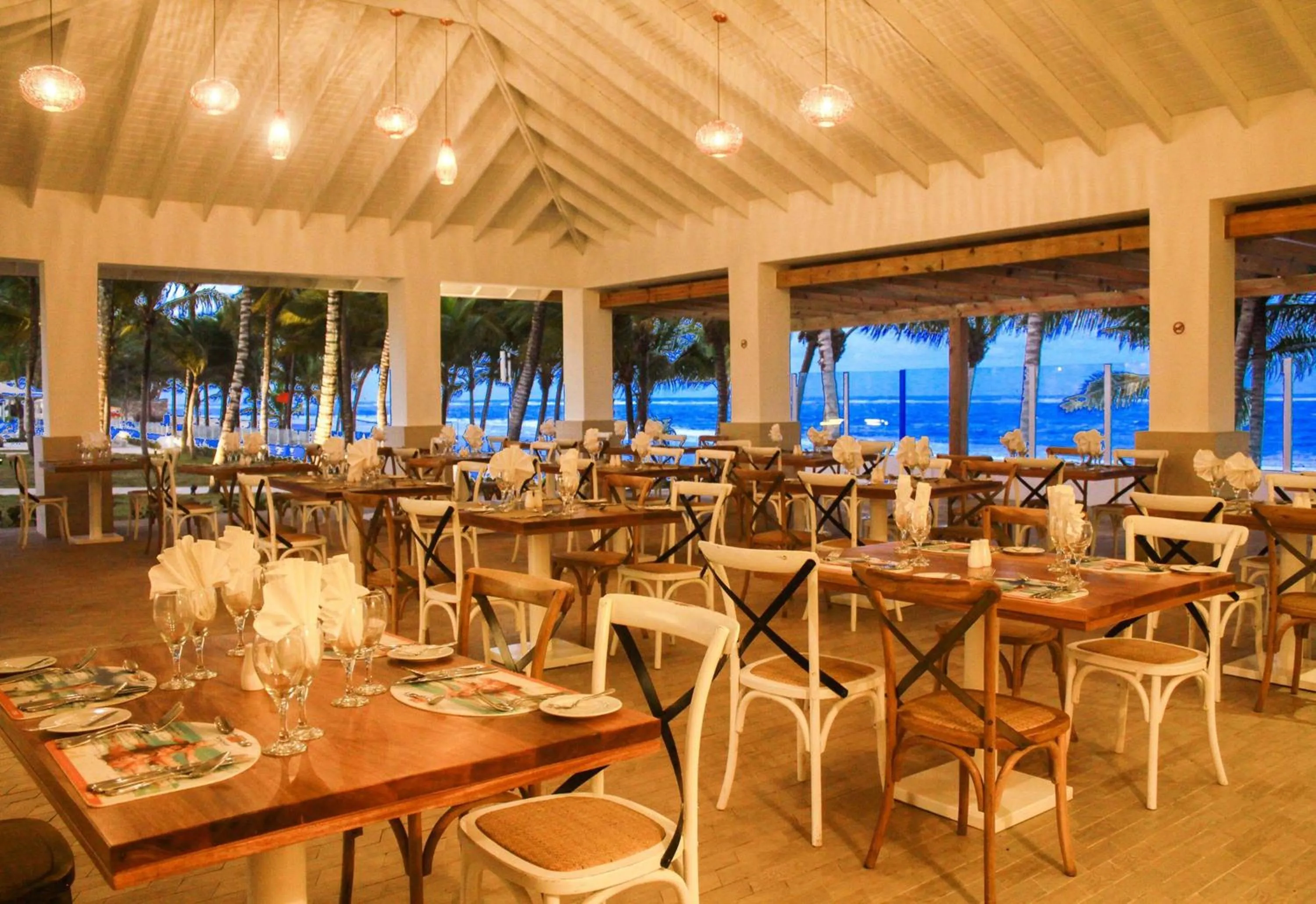 Restaurant/places to eat in Viva Tangerine by Wyndham, A Trademark All Inclusive