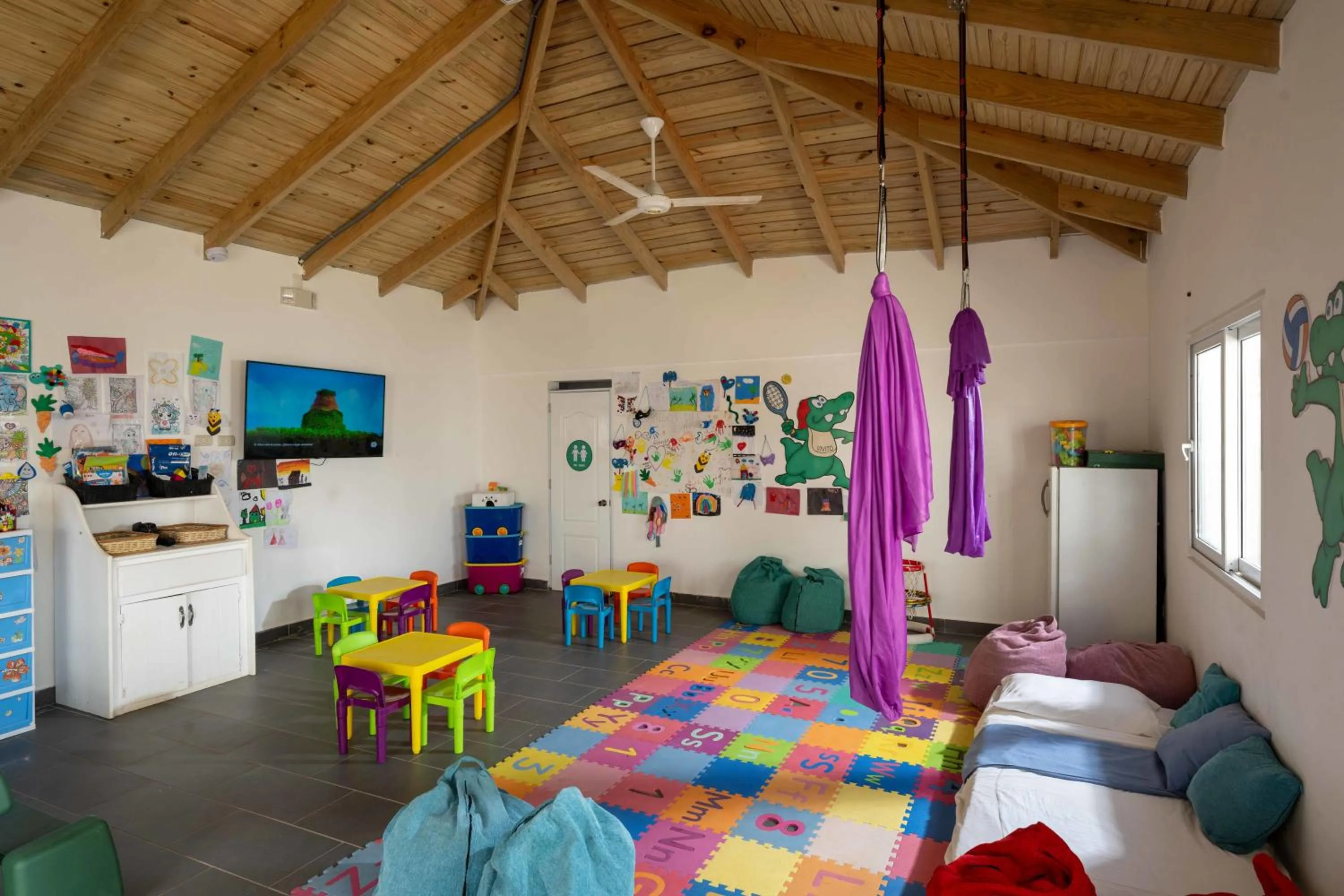 children, Bed in Viva Tangerine by Wyndham, A Trademark All Inclusive