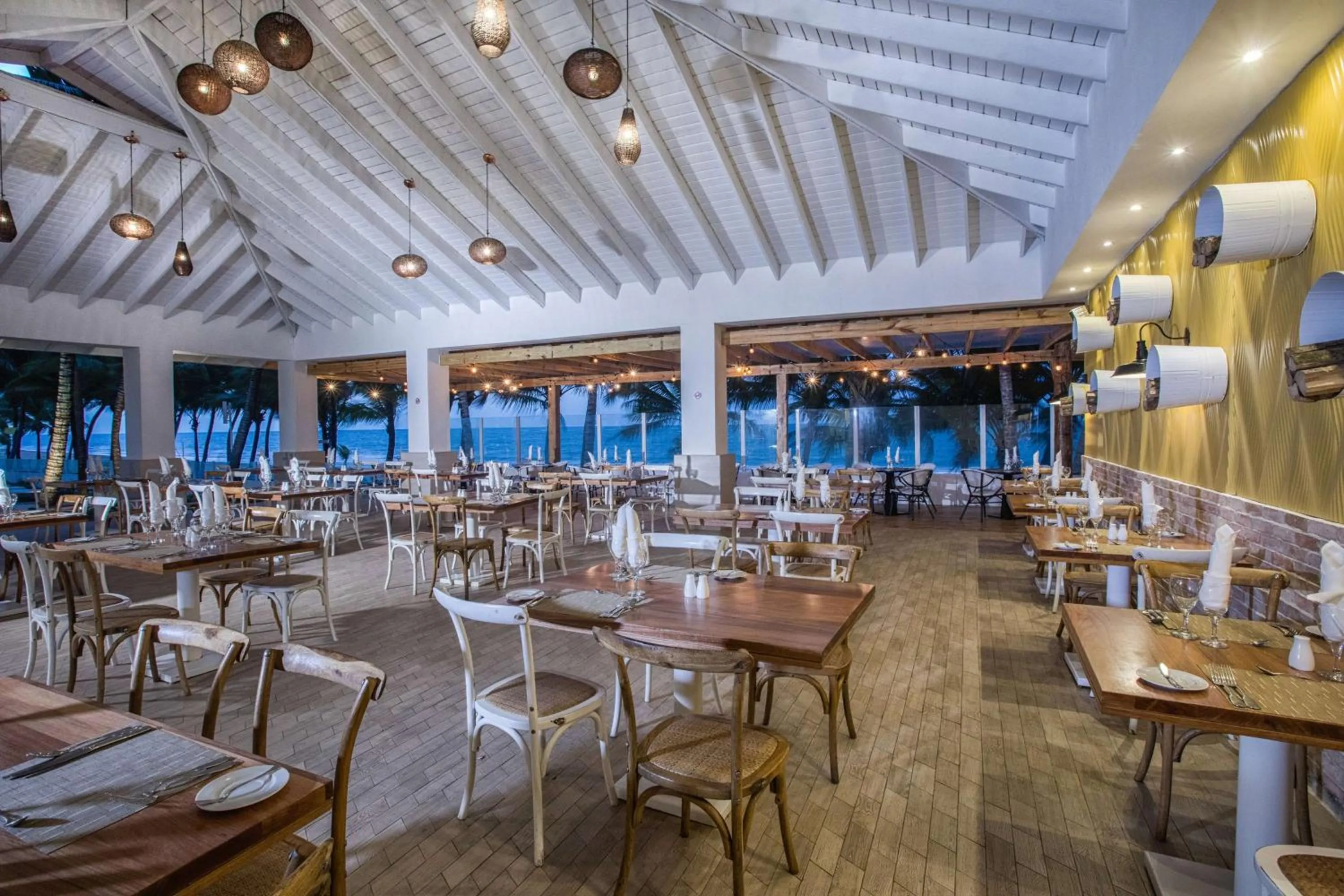 Restaurant/places to eat in Viva Tangerine by Wyndham, A Trademark All Inclusive