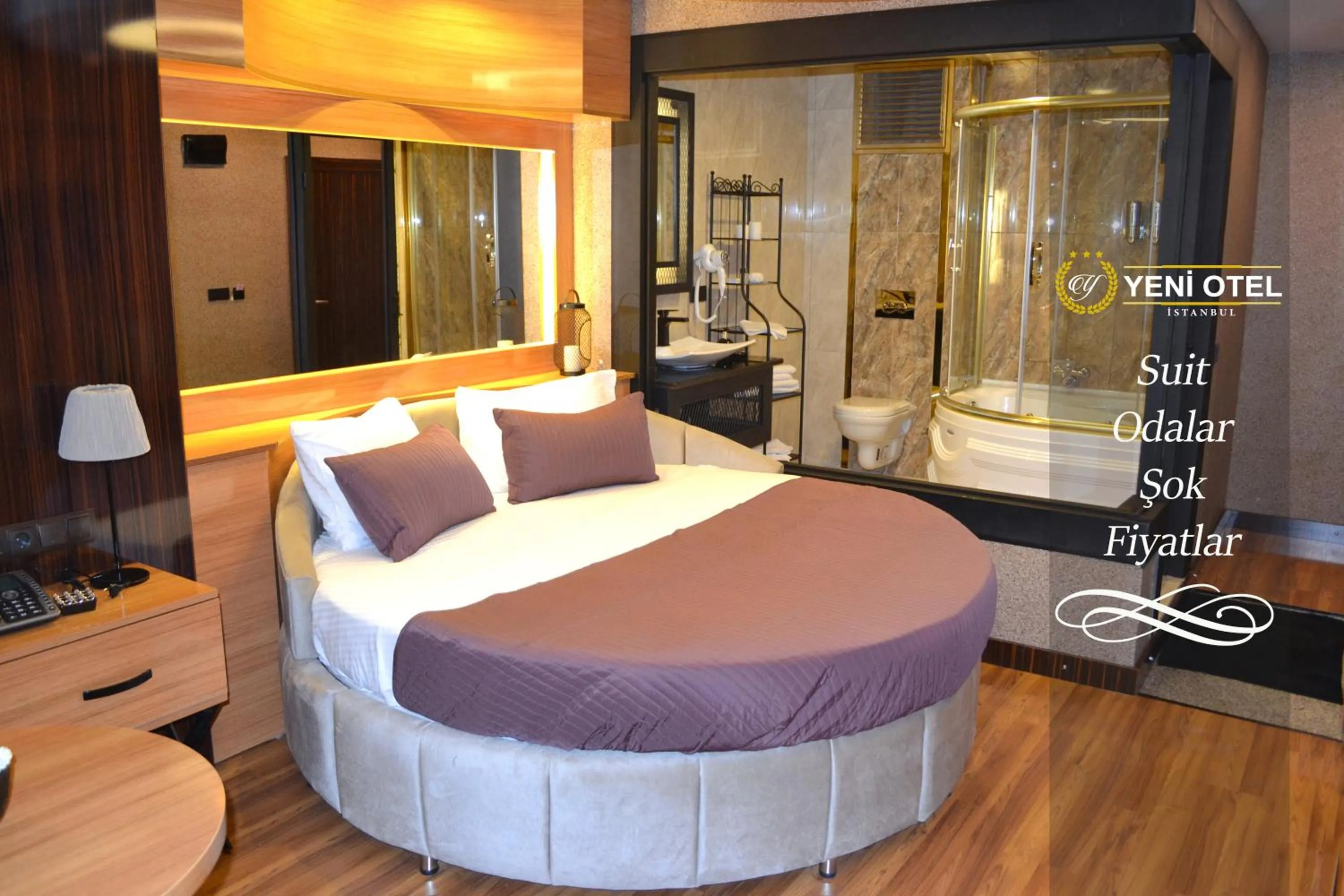 Photo of the whole room, Bed in Gumus Palace Suites