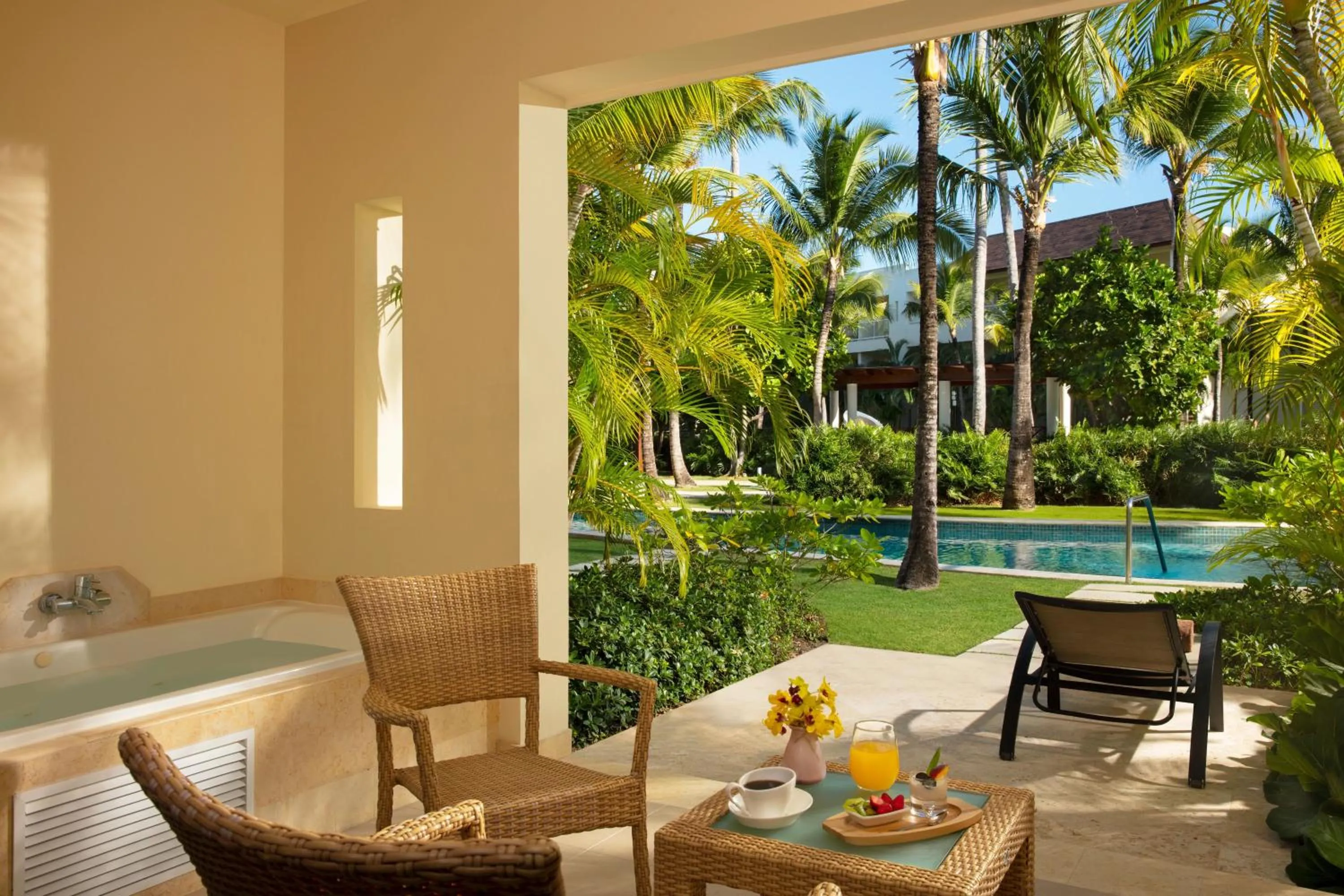 Patio in Dreams Royal Beach Punta Cana - All Inclusive