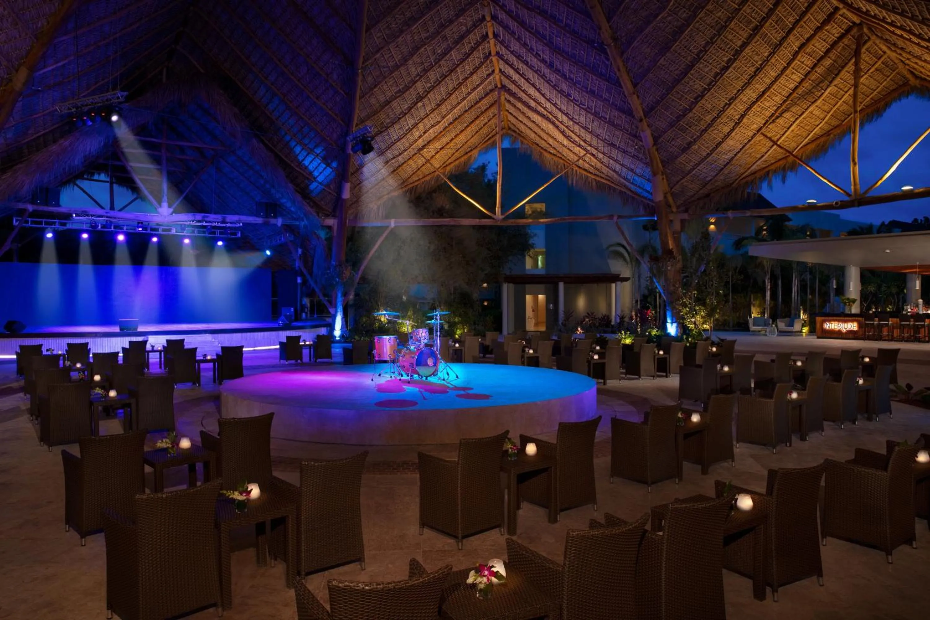 People in Dreams Royal Beach Punta Cana - All Inclusive