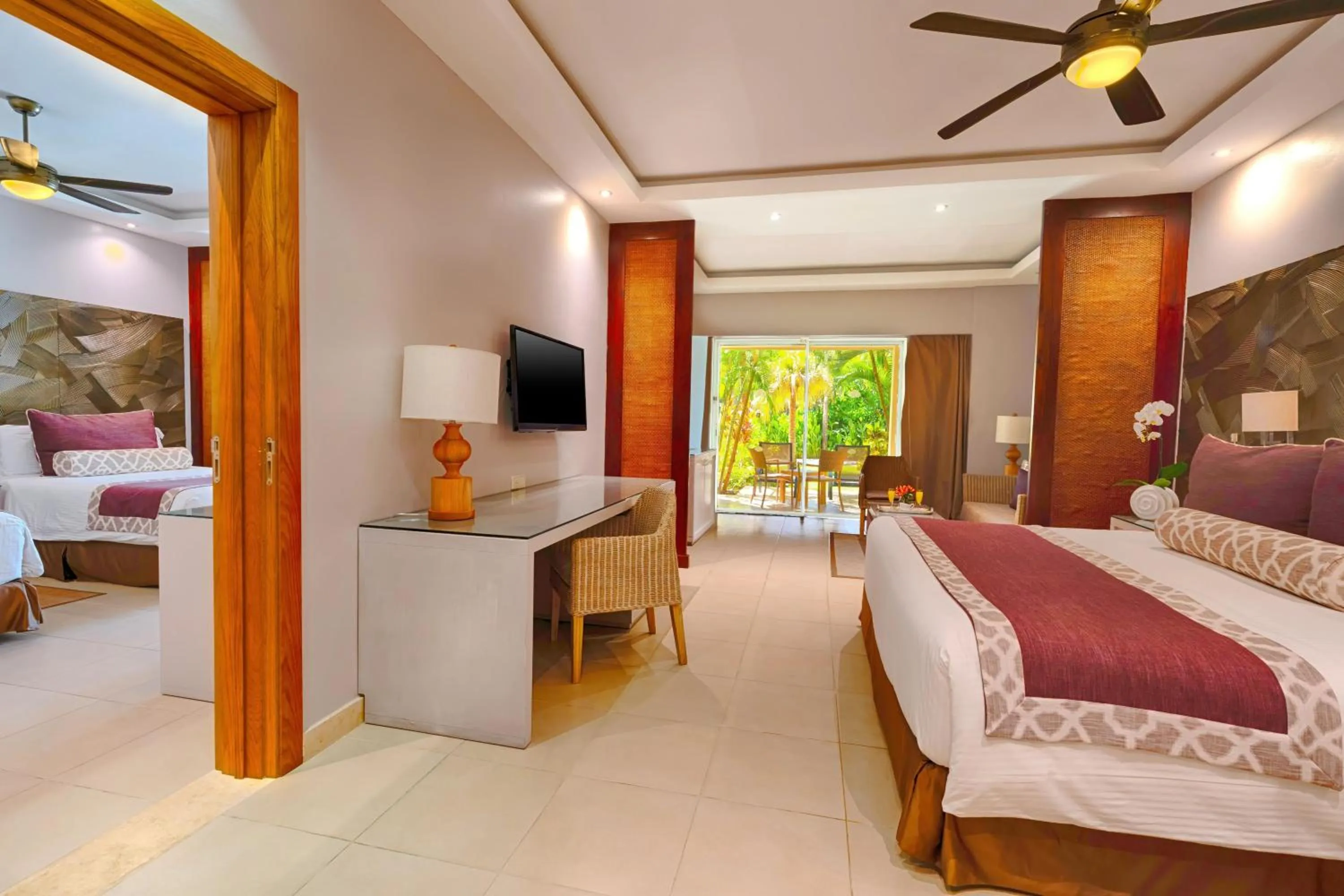 Bed in Dreams Royal Beach Punta Cana - All Inclusive