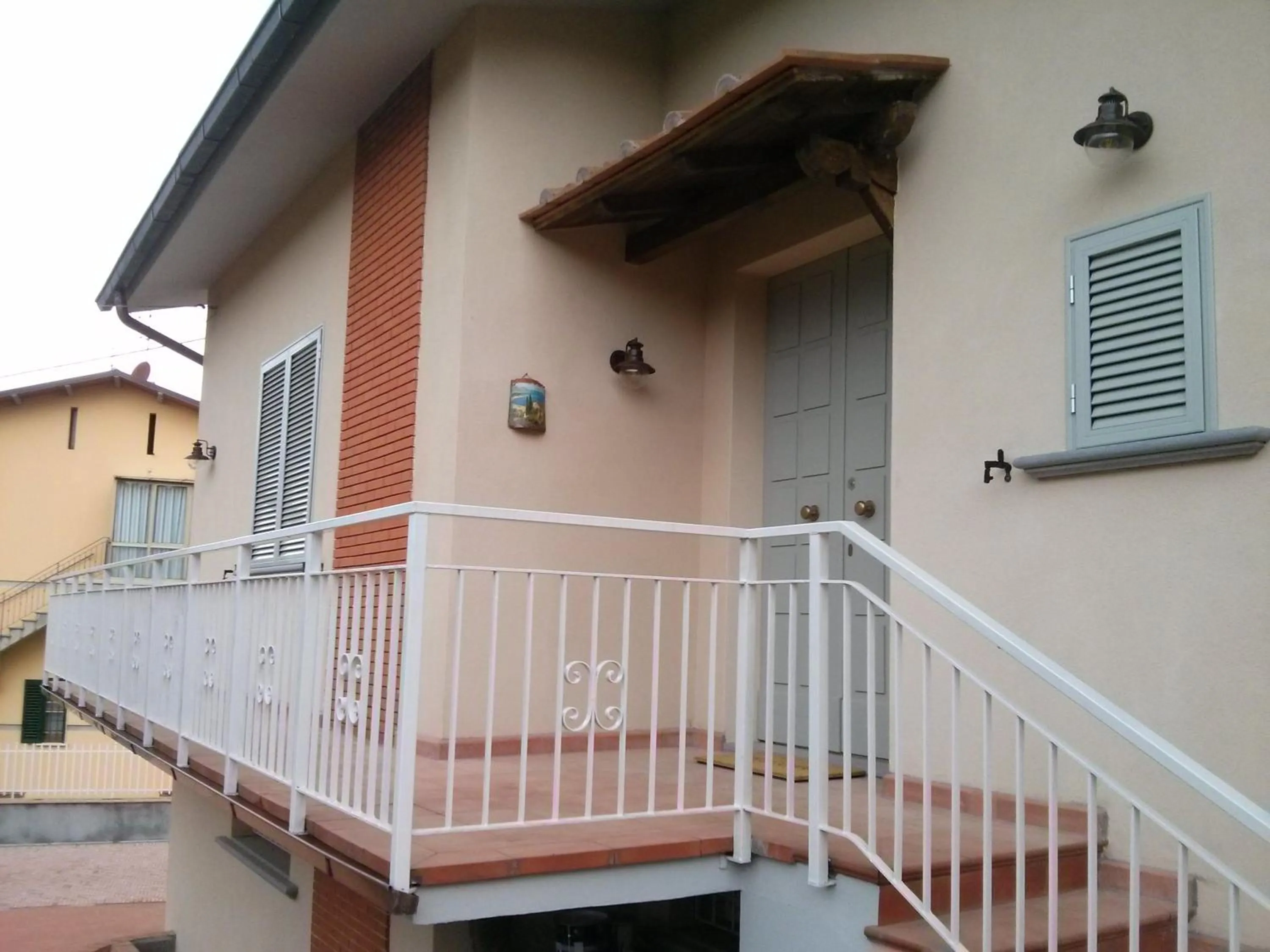 Property building in B&B Orsobigio