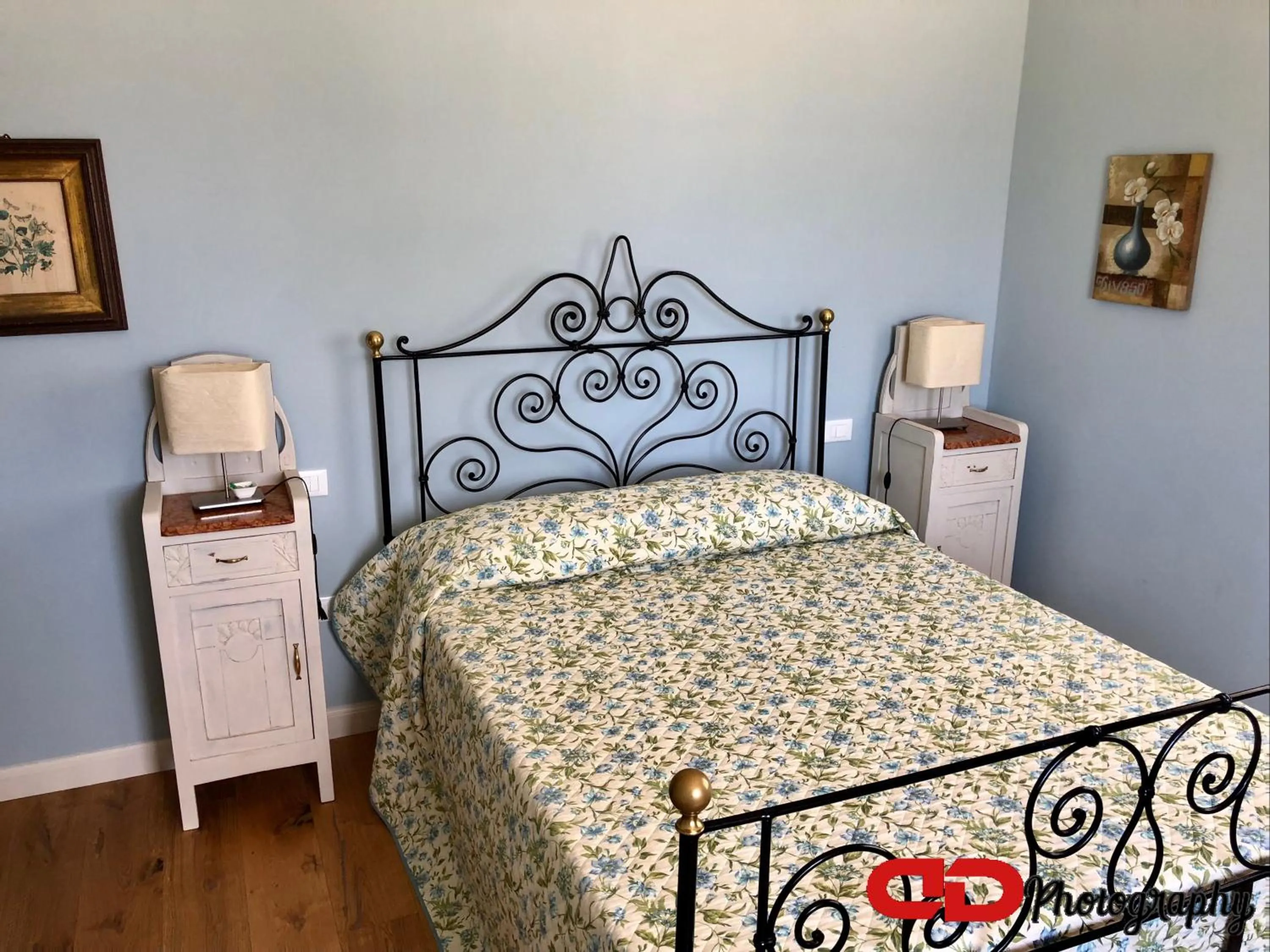 Photo of the whole room, Bed in B&B Orsobigio