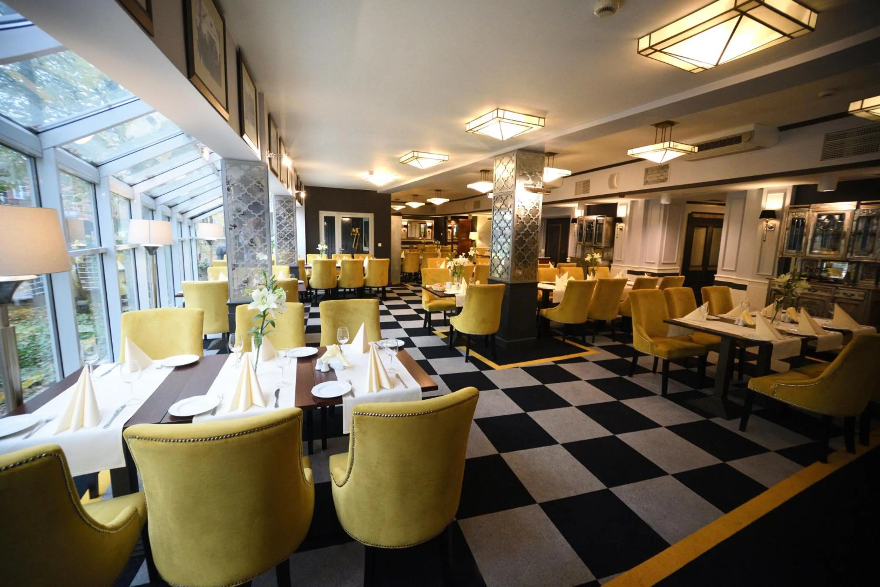 Restaurant/places to eat in Hotel Mościcki