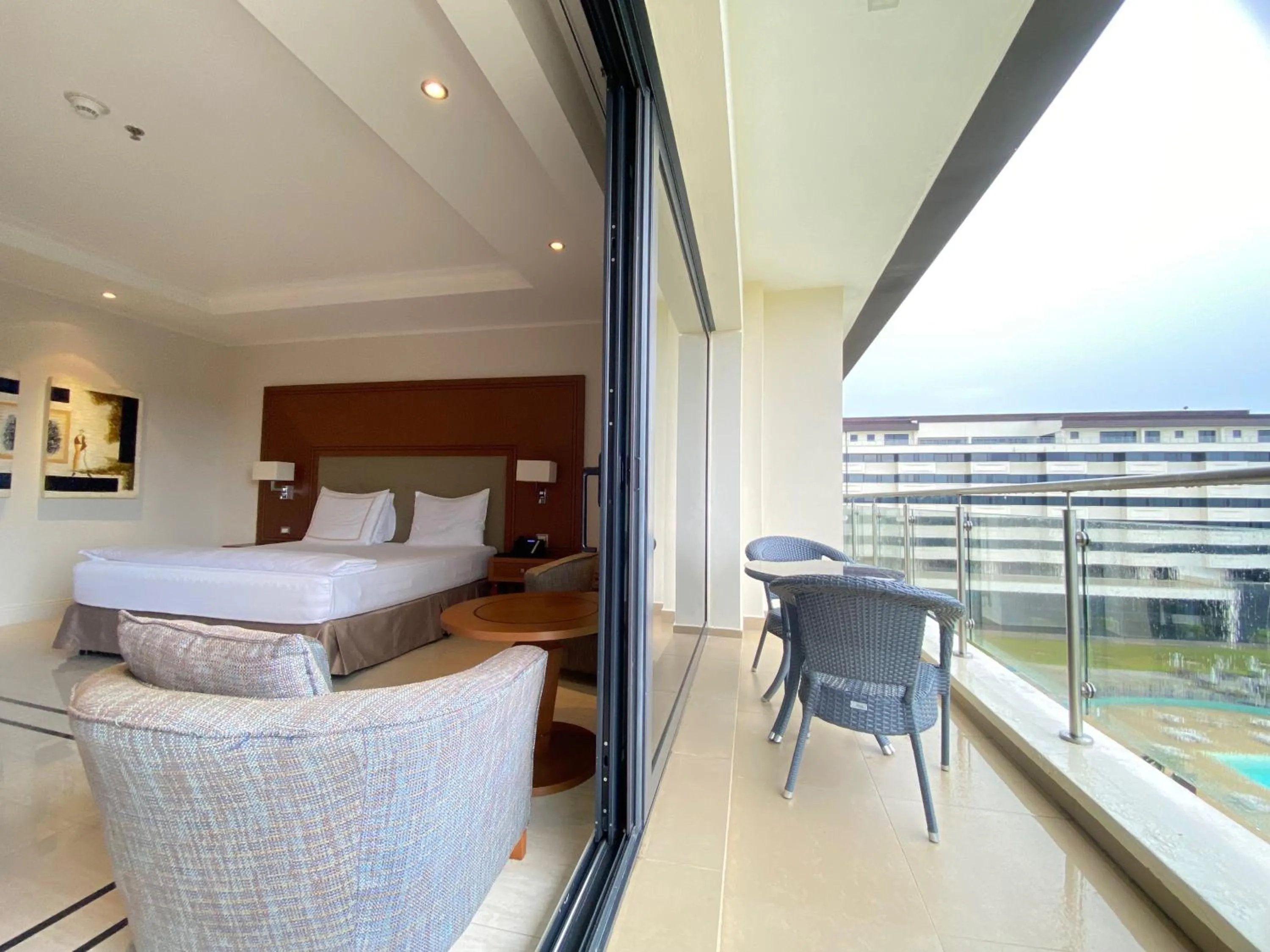 Balcony/Terrace, Bed in Grand Hotel Djibloho