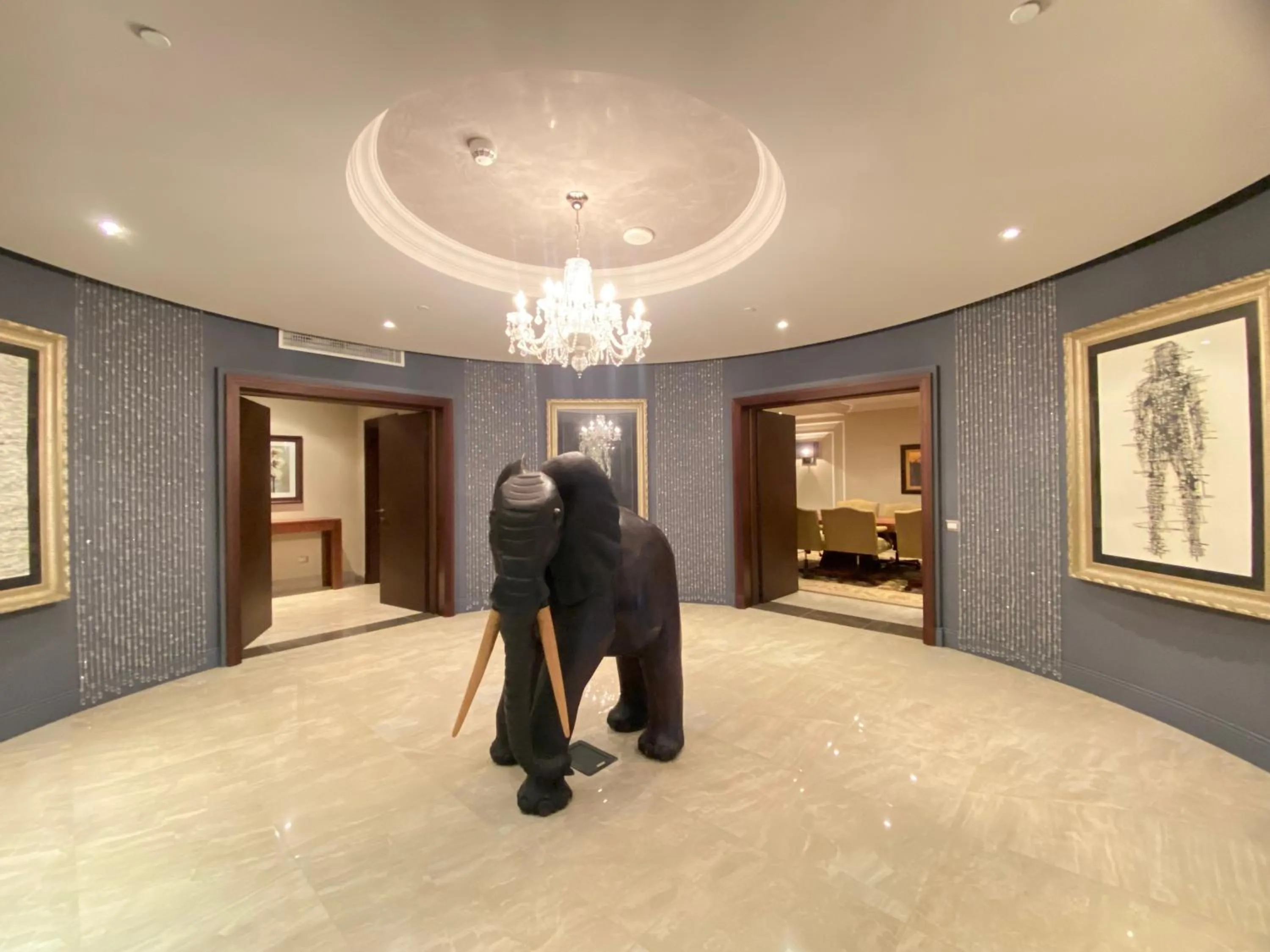 Guests in Grand Hotel Djibloho