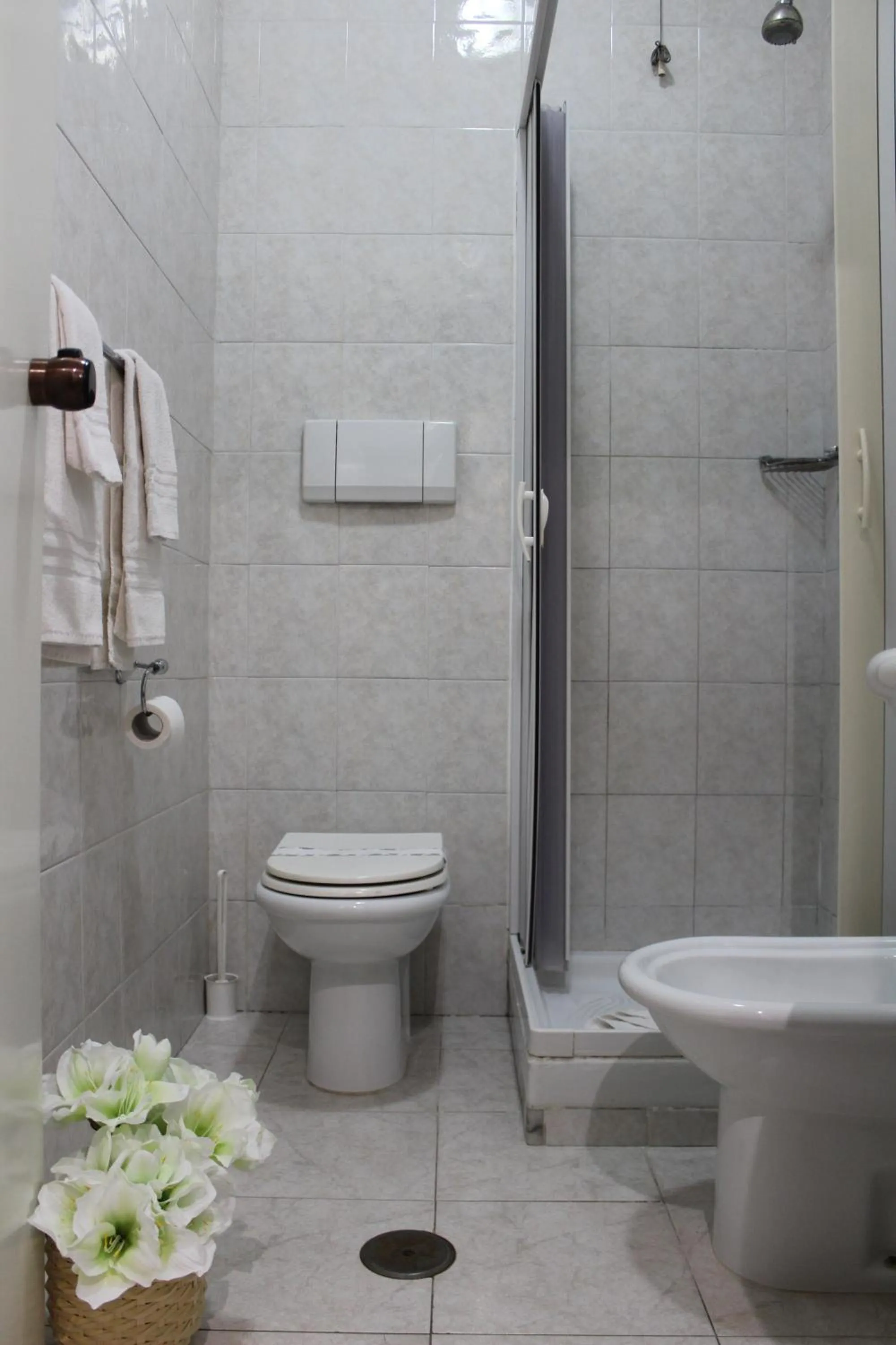 Toilet in Hotel Cristallo Relais, Sure Hotel Collection By Best Western