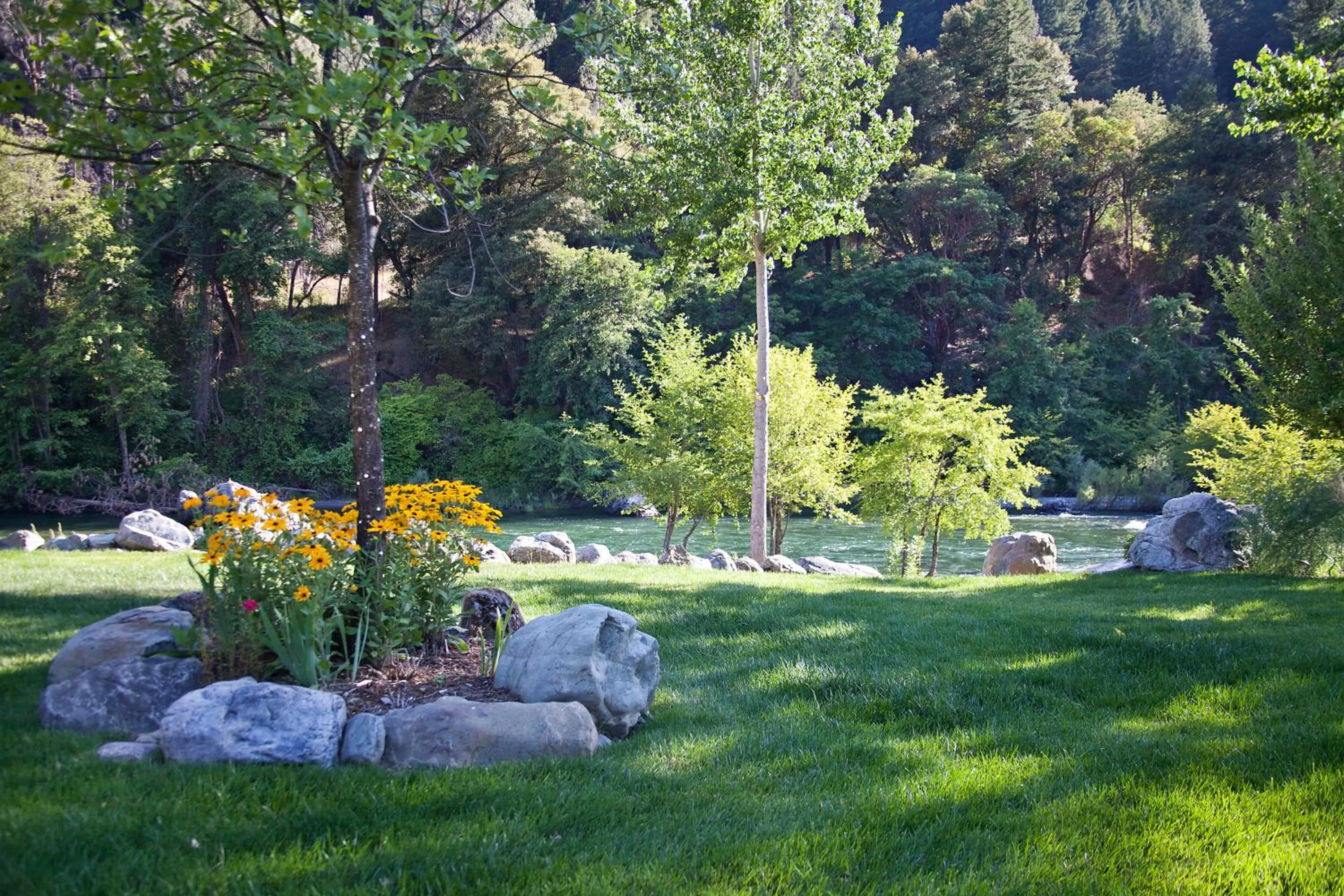 Garden in Strawhouse Resorts
