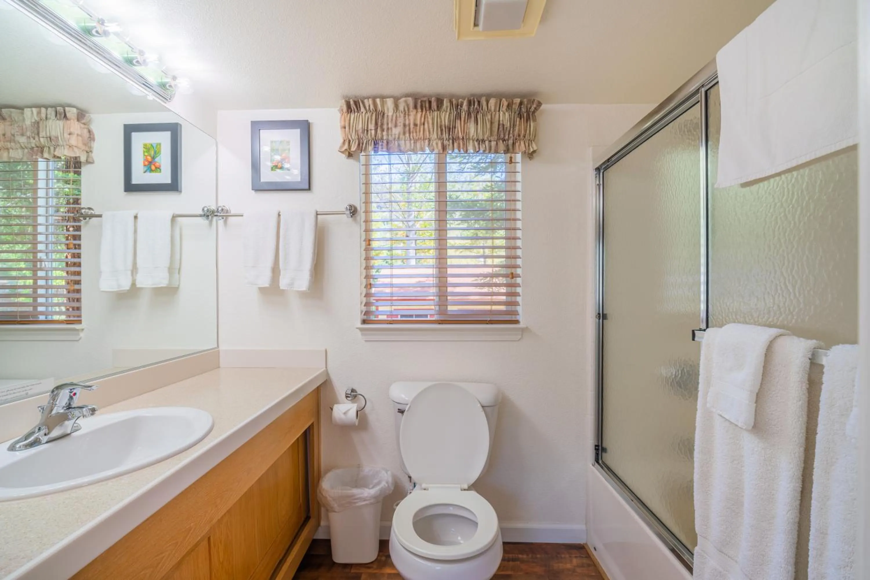 Bathroom in Strawhouse Resorts
