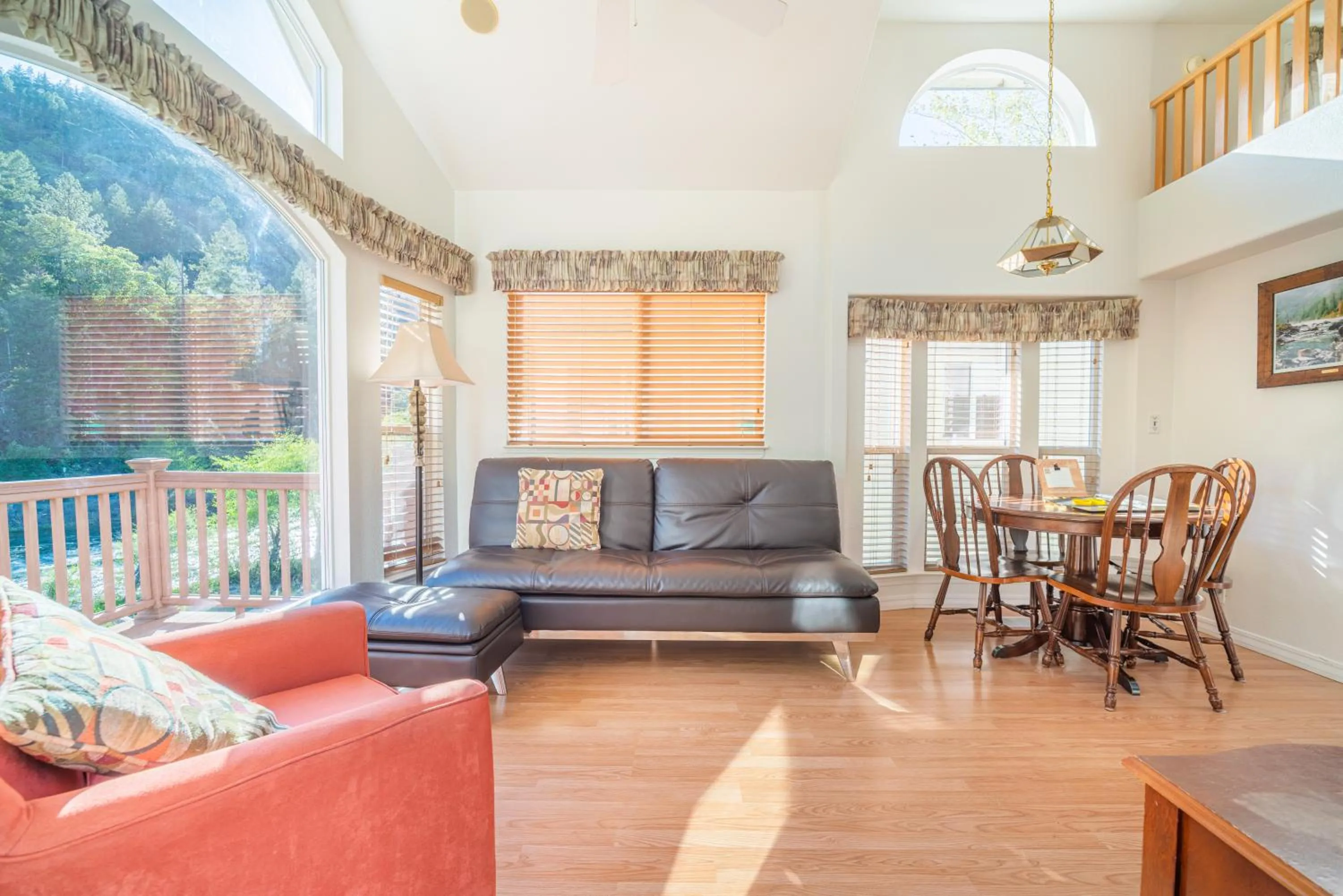 Living room in Strawhouse Resorts