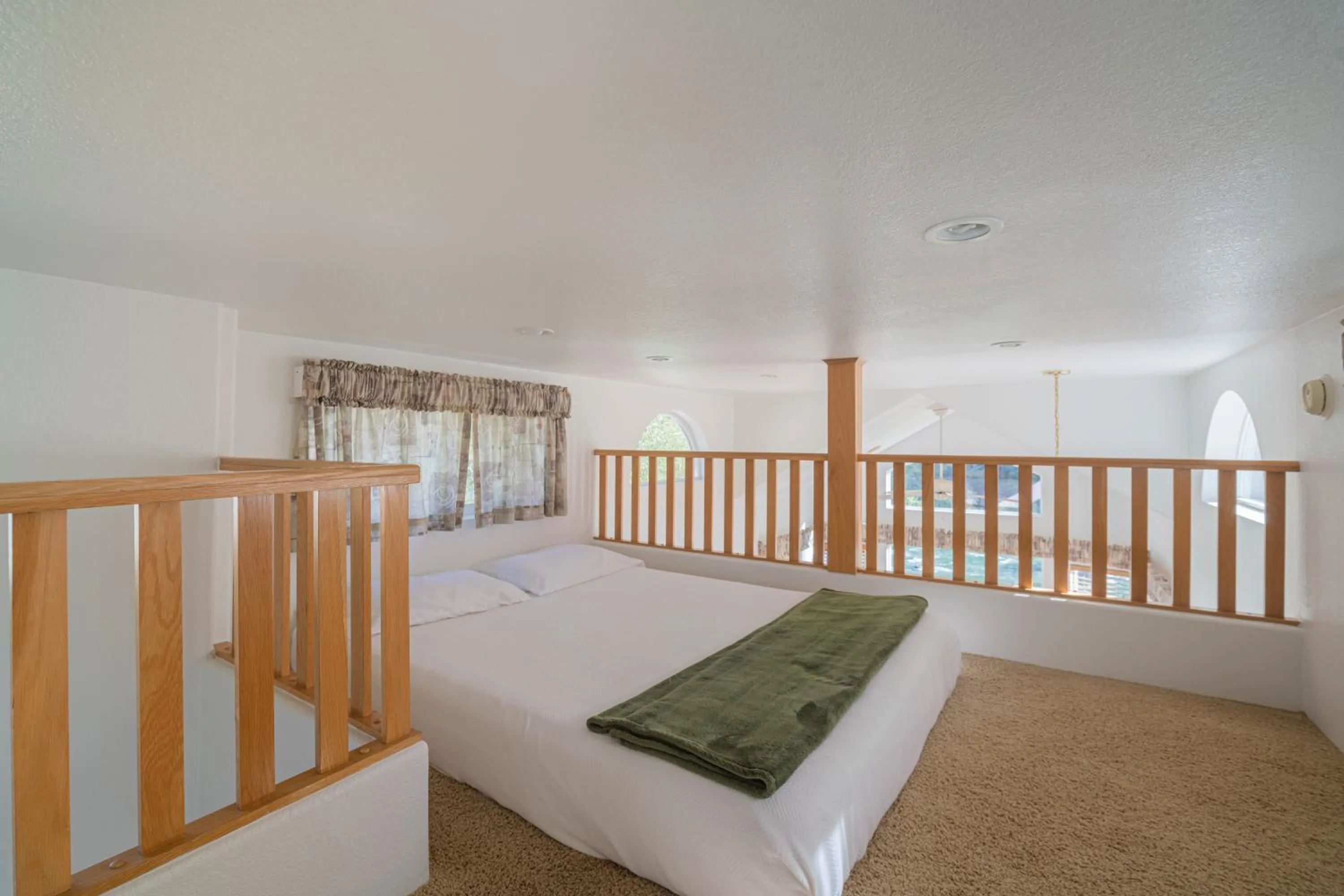 Bed in Strawhouse Resorts