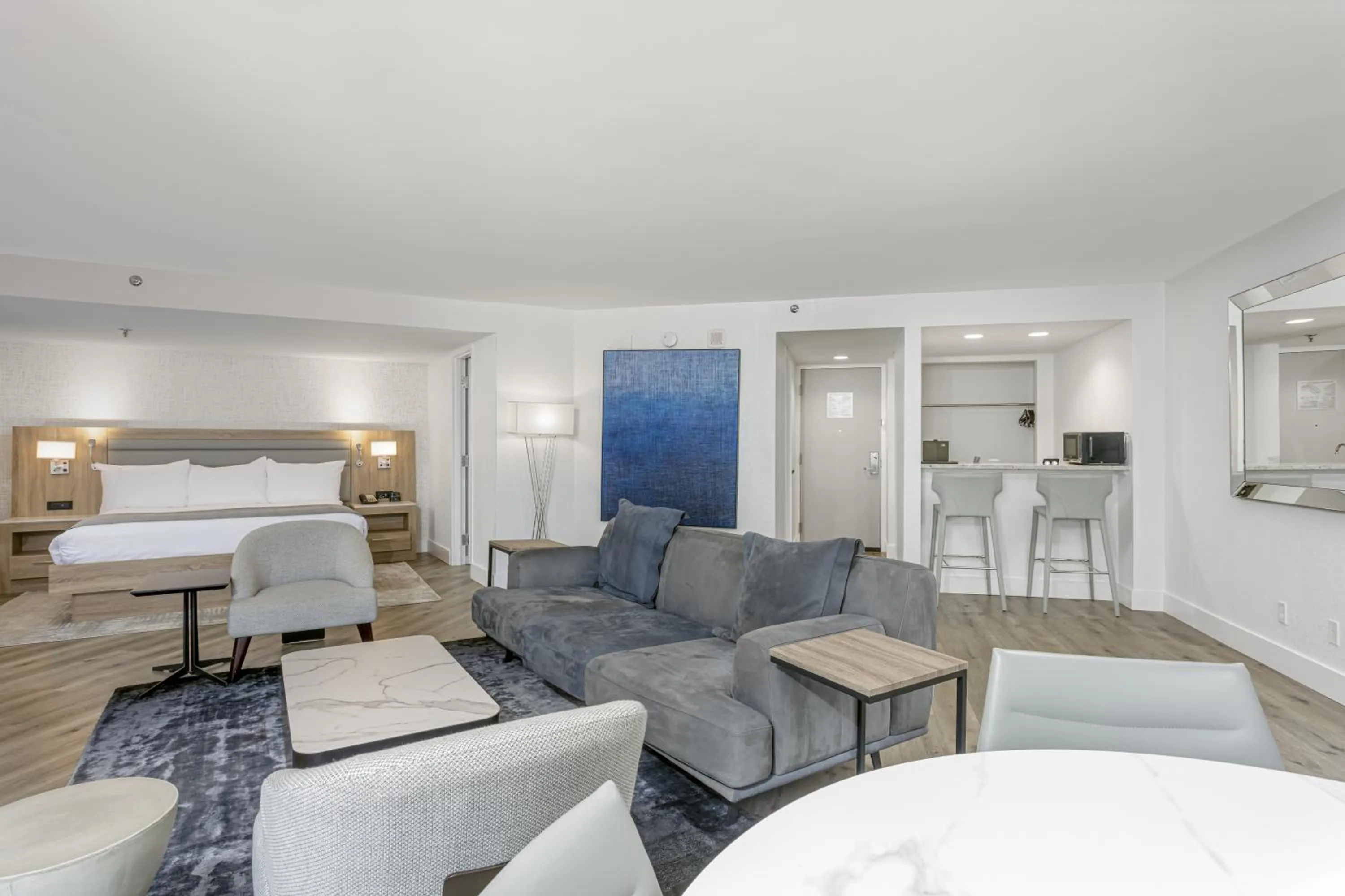 Photo of the whole room in Perdido Beach Resort