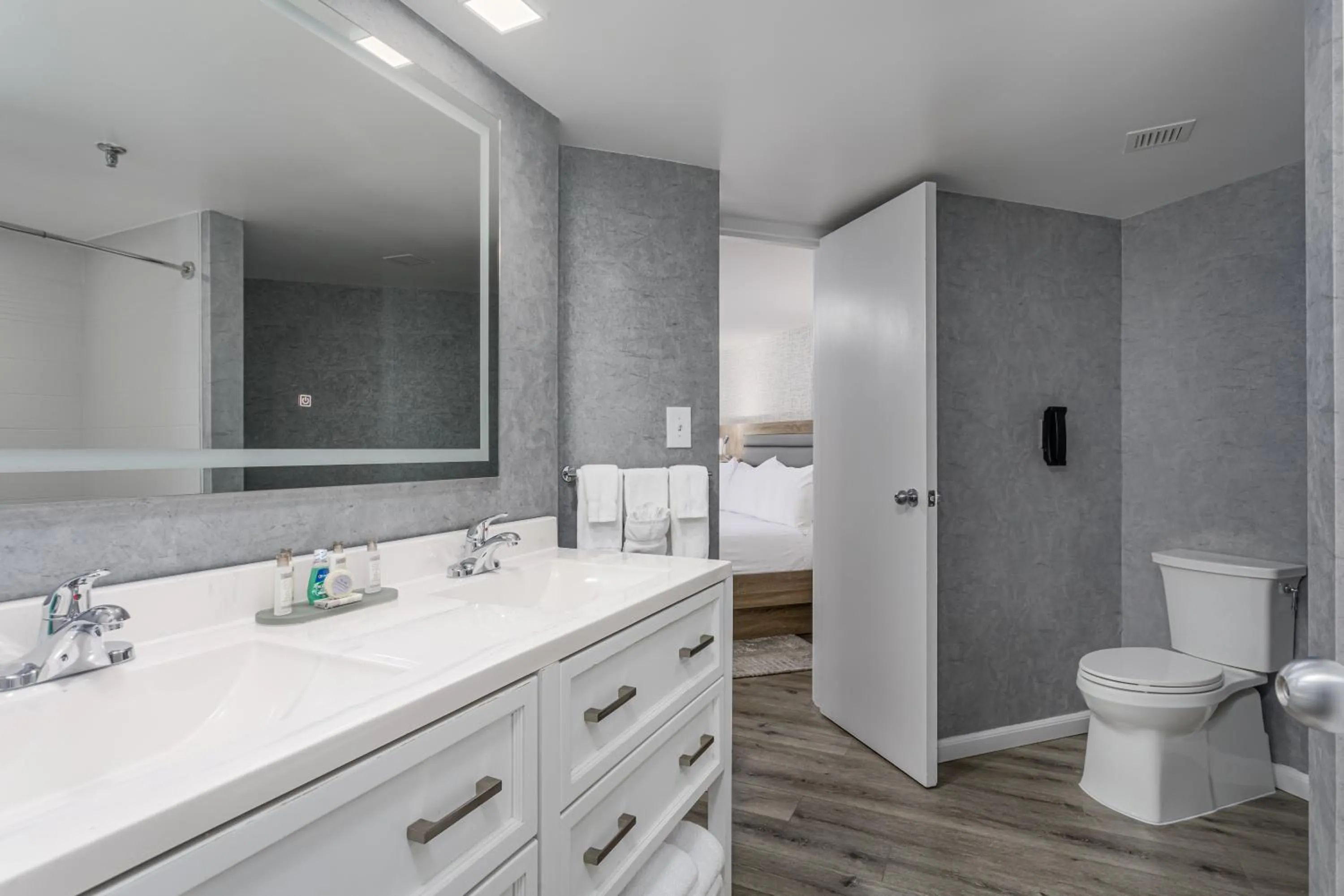 Bathroom in Perdido Beach Resort