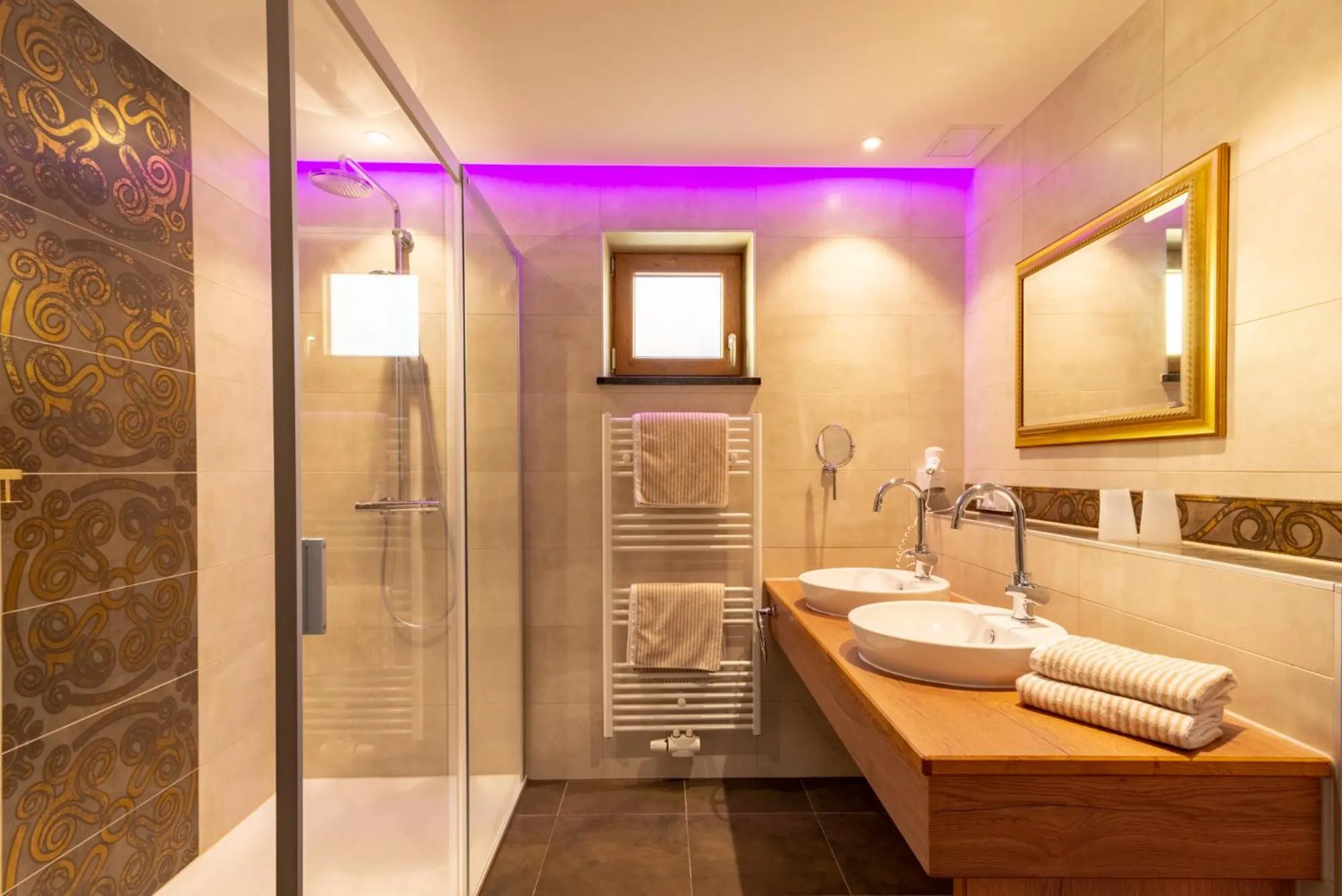 Bathroom in Hotel Wurzer