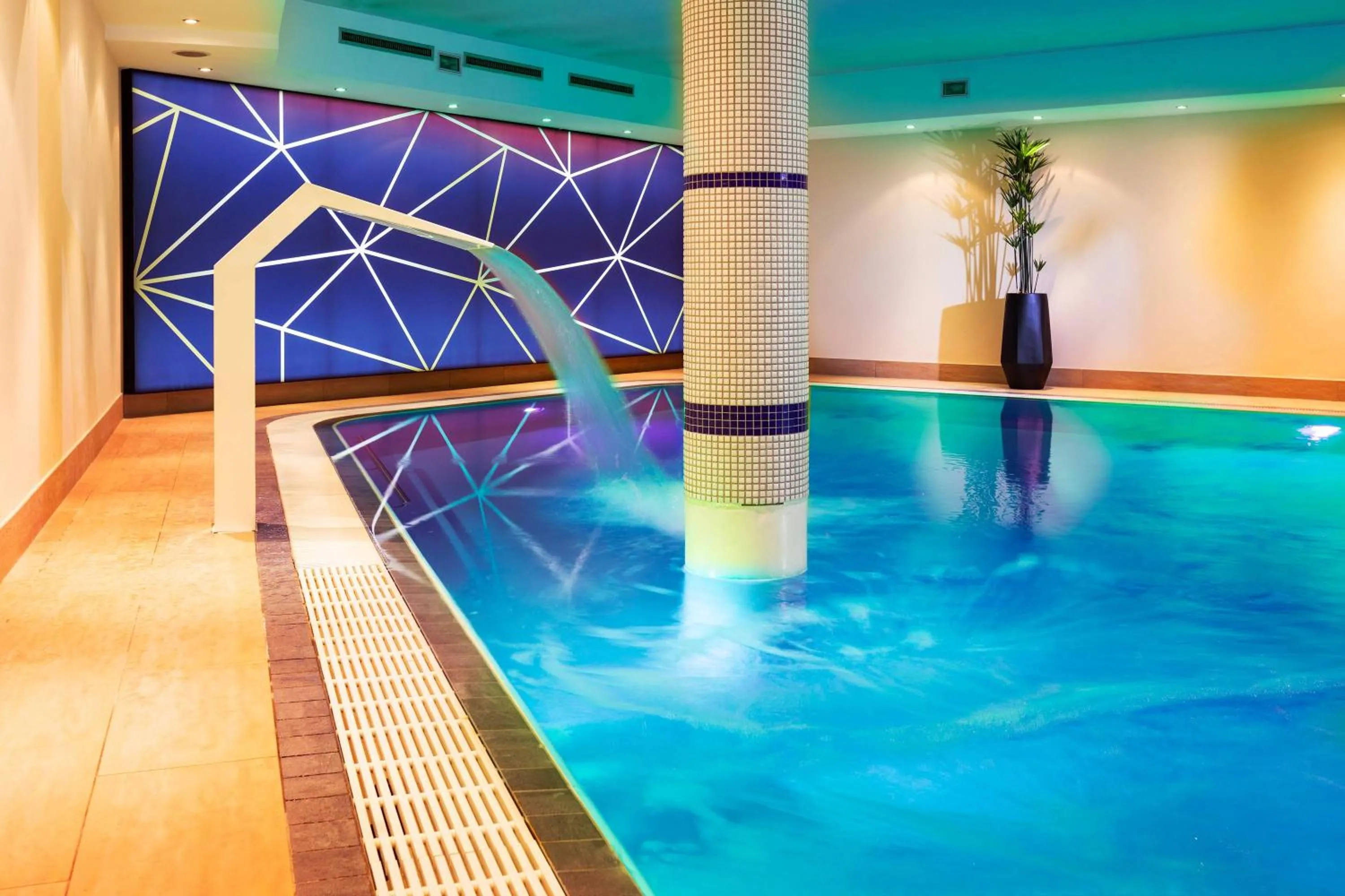 Swimming pool in Seiblishof Superior Hotel Ischgl