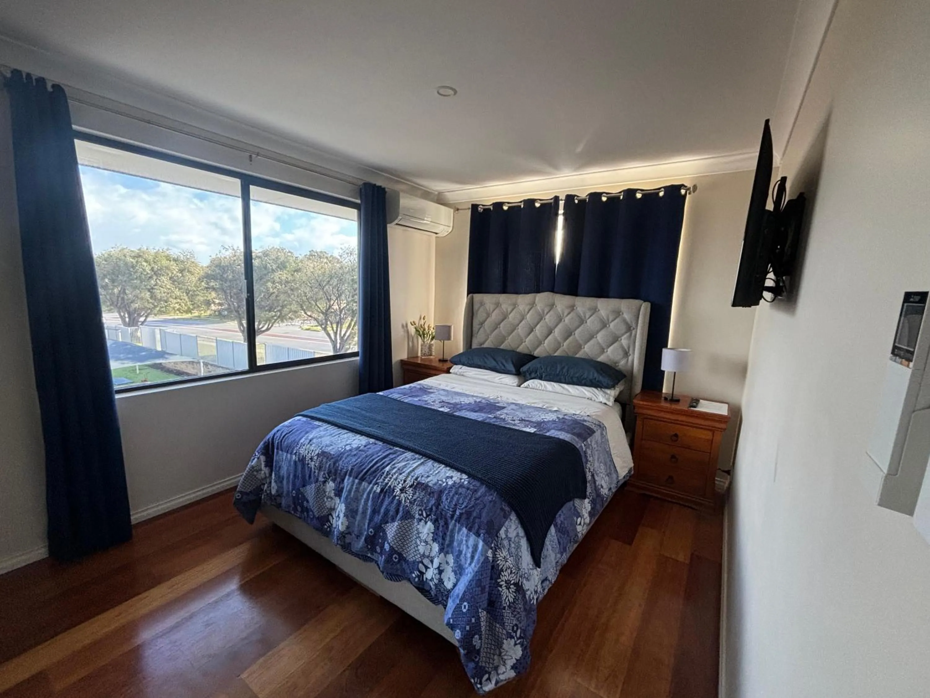 Bed in Ocean Reef Homestay