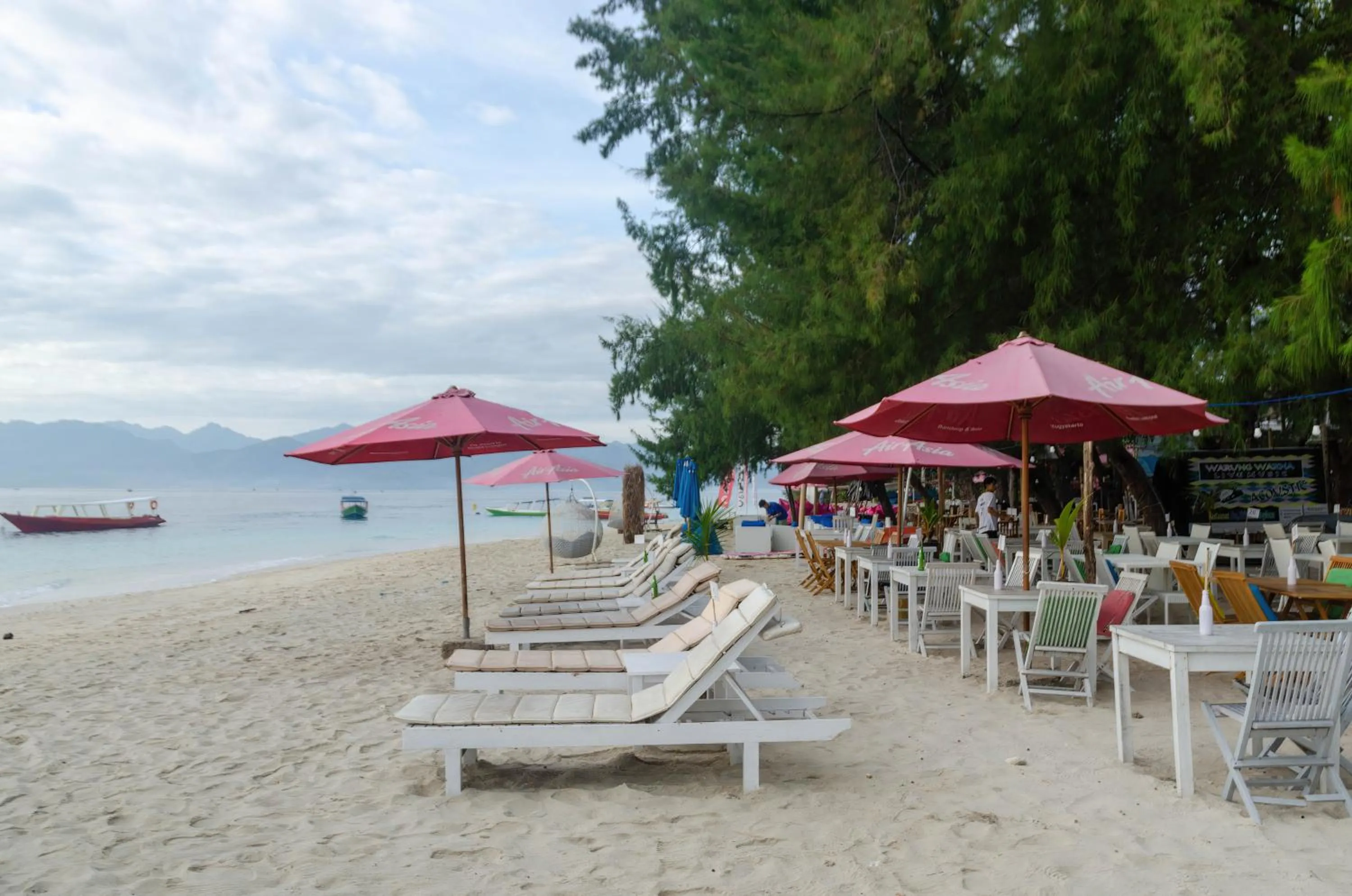 Beach in Warna Beach Hotel