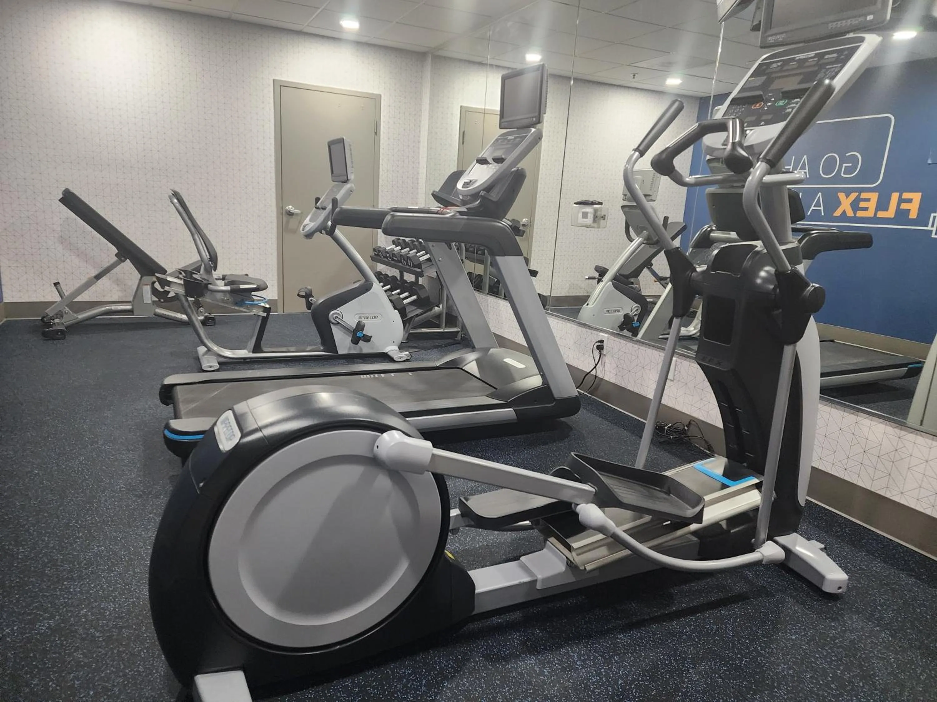 Fitness centre/facilities in Holiday Inn Express & Suites Lathrop by IHG