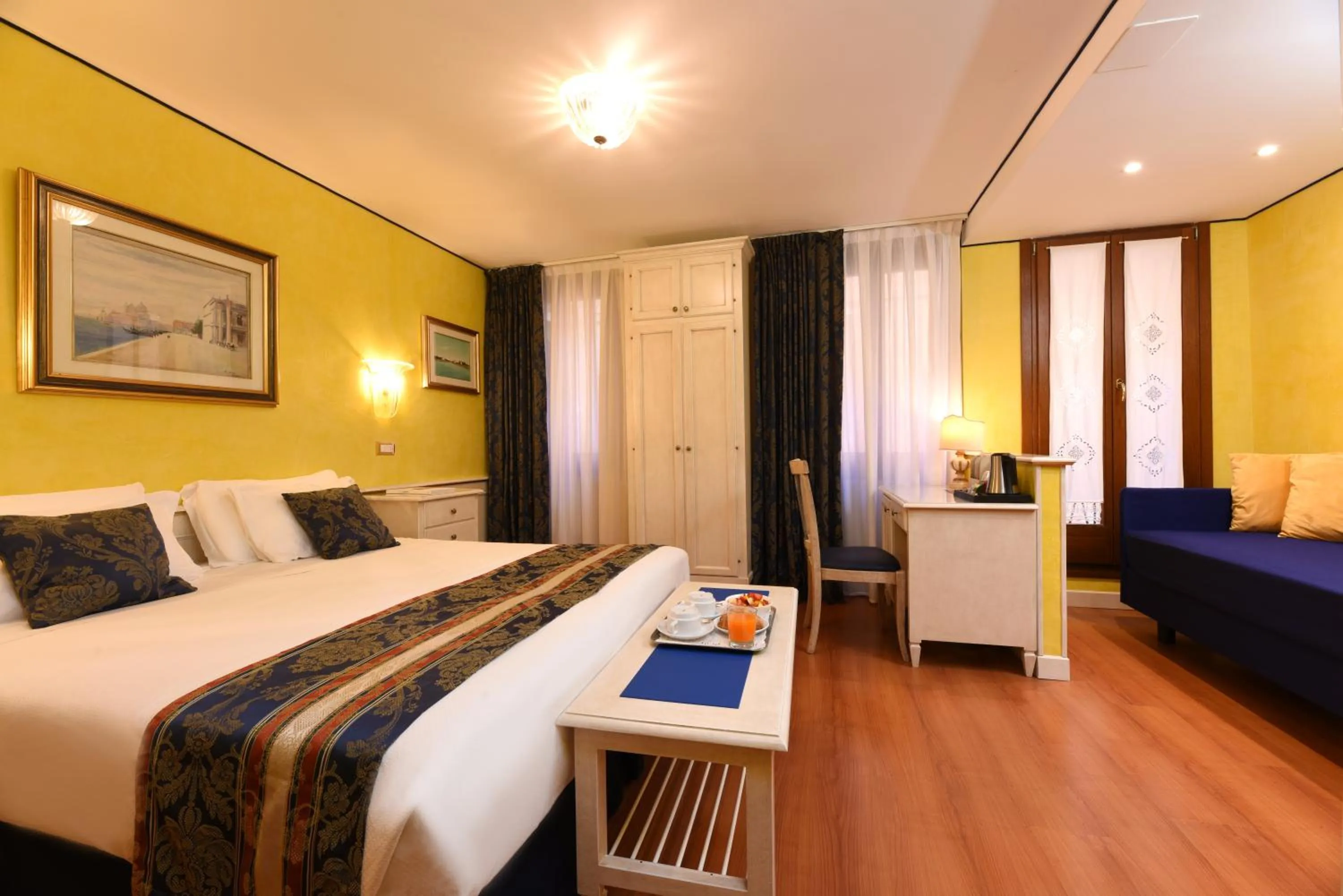 Bed in Hotel Al Piave