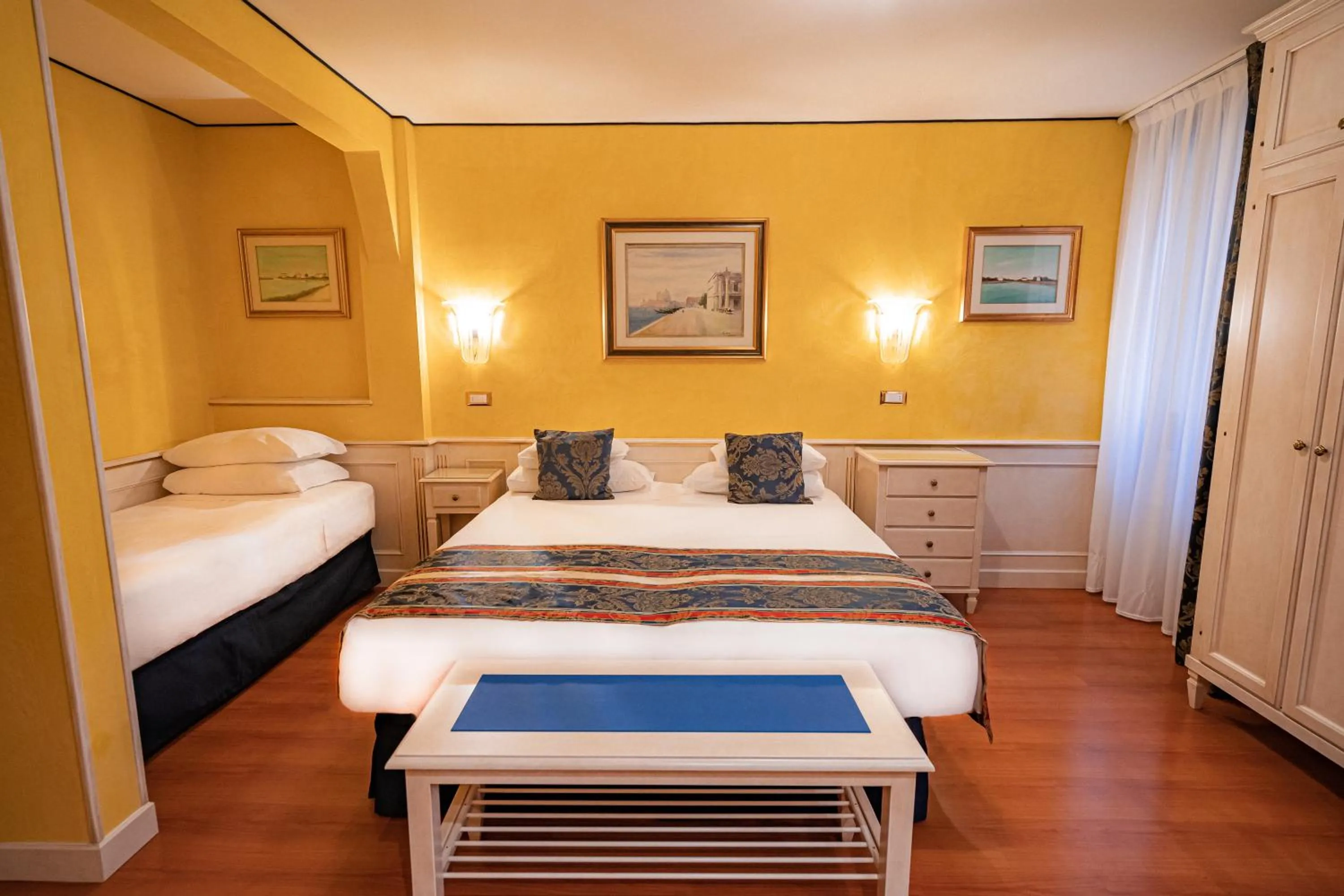 Bed in Hotel Al Piave