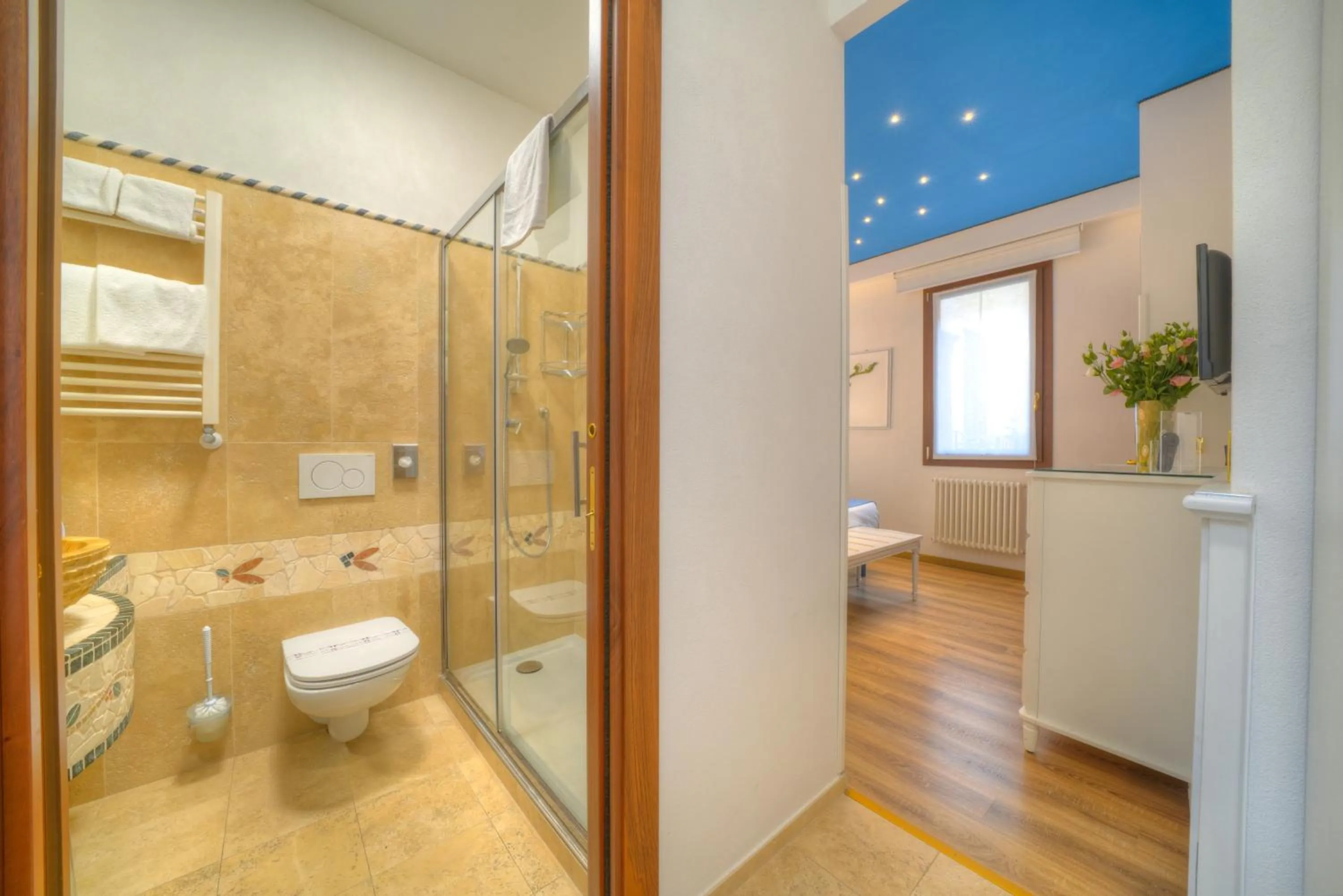 Shower in Hotel Al Piave