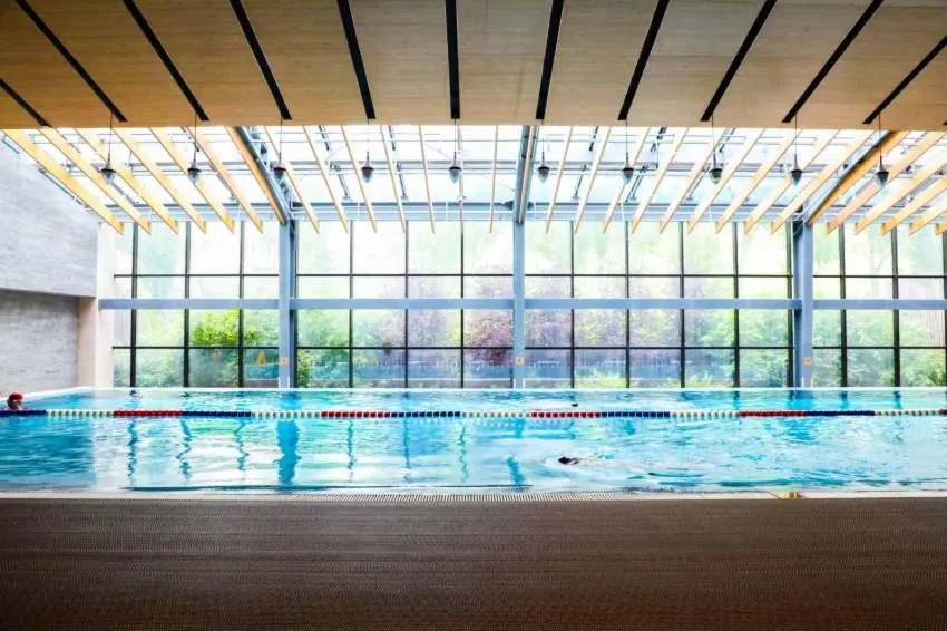 Swimming pool in Songhua Lake Qingshan Snow View Apartment