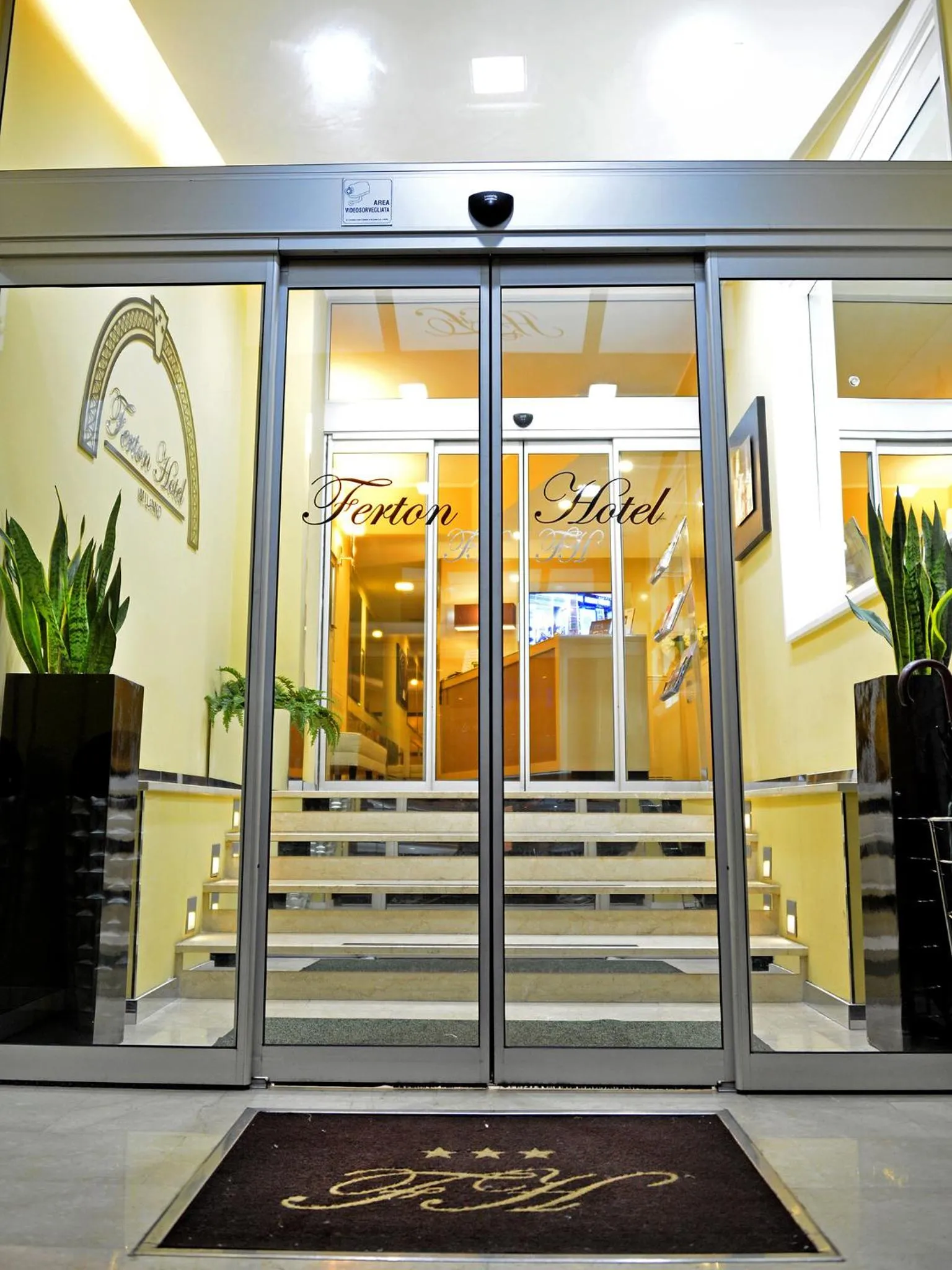 Facade/entrance in Hotel Ferton