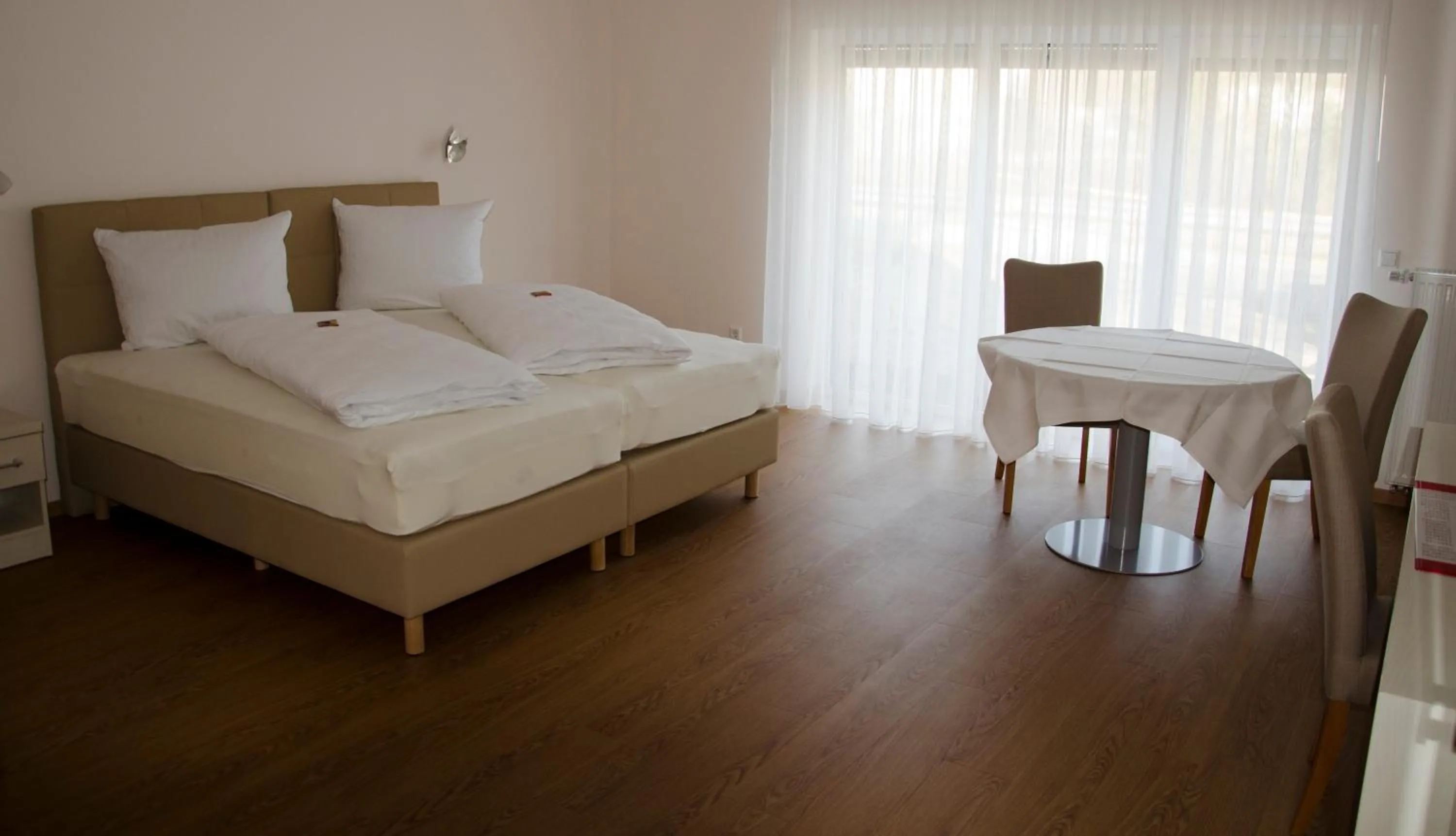 Day, Bed in Kraichgauhotel