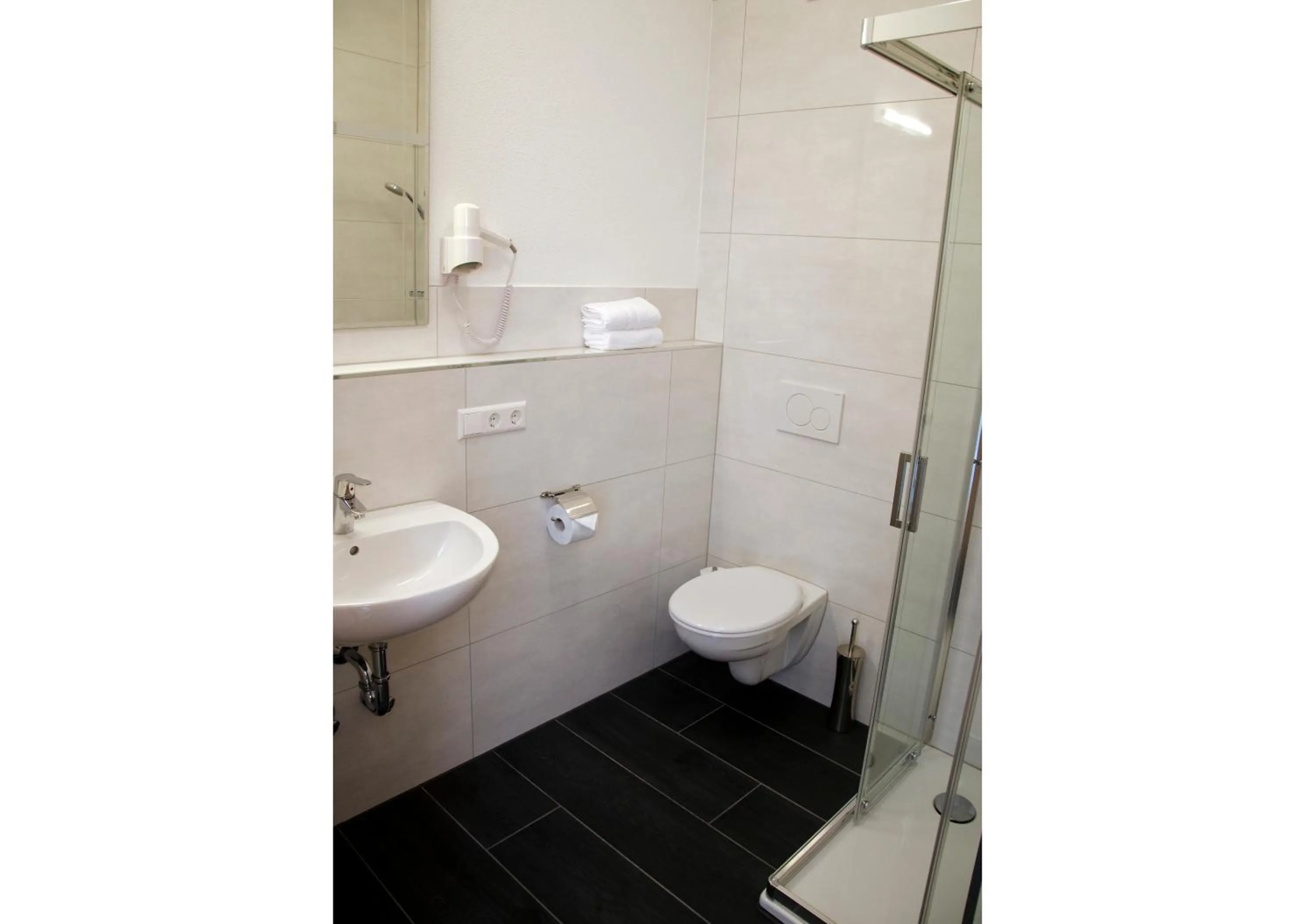 Bathroom in Kraichgauhotel