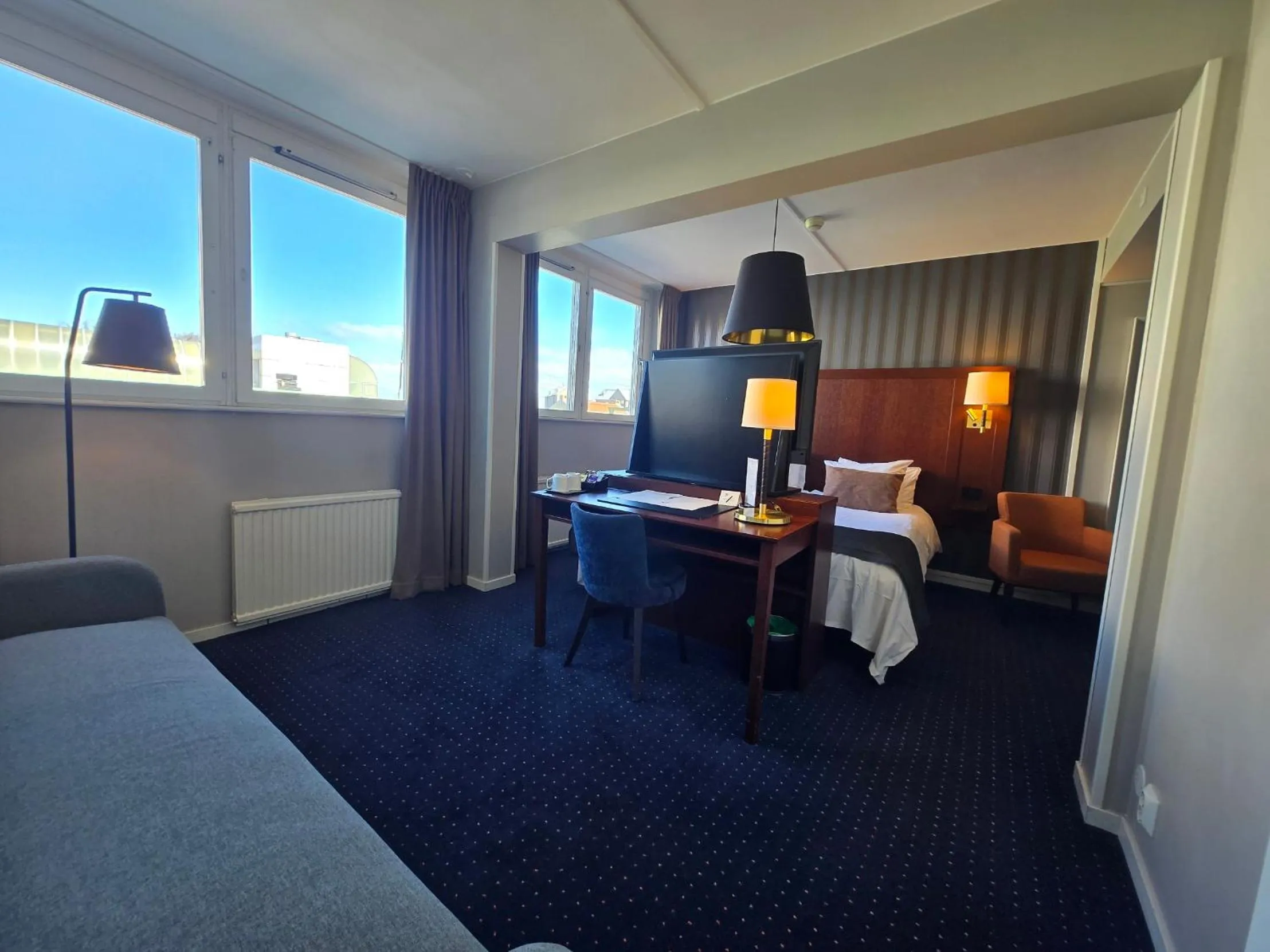 Bed in Vänerport Stadshotell i Mariestad