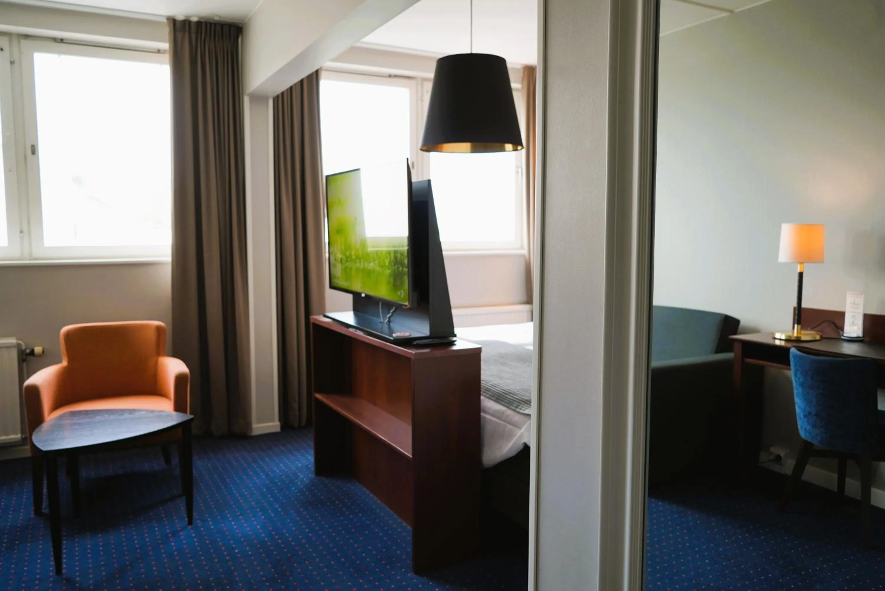 Bed in Vänerport Stadshotell i Mariestad