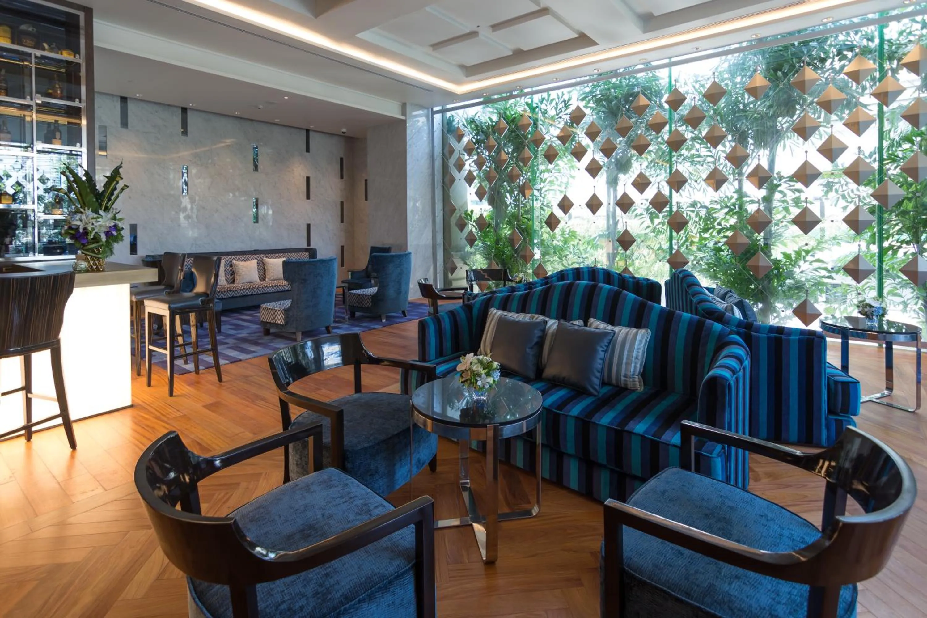 Lounge or bar in Lancaster Bangkok