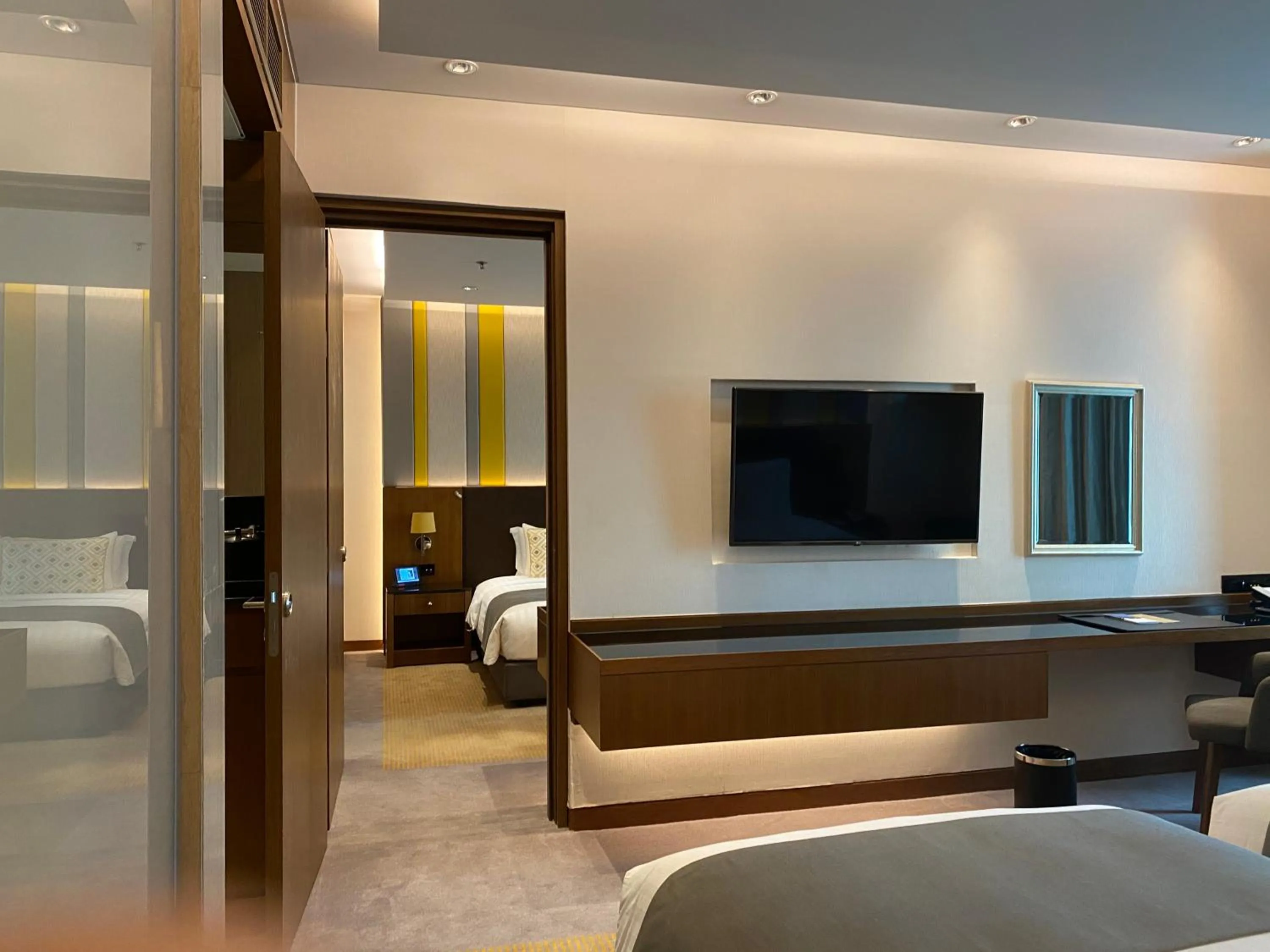 Bedroom, Bed in Lancaster Bangkok