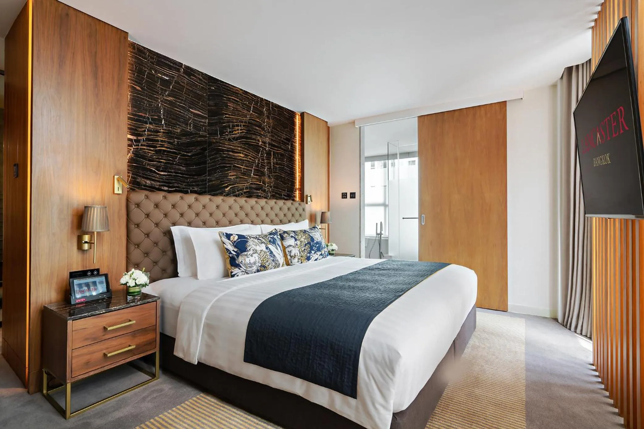 Bedroom, Bed in Lancaster Bangkok