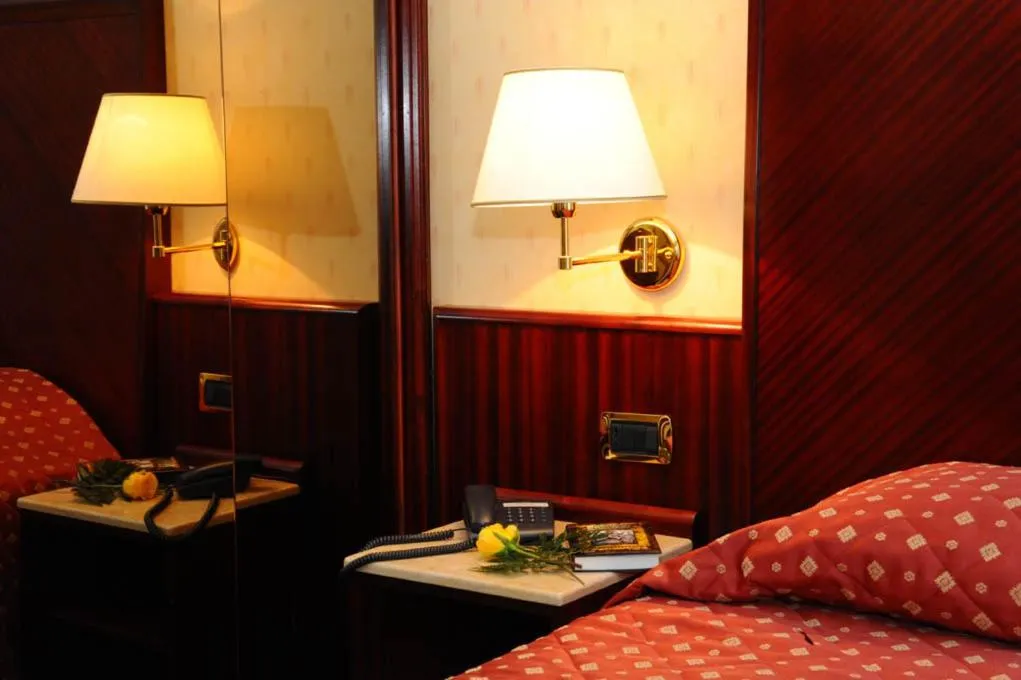 Decorative detail, Bed in Hotel La Spia D'Italia