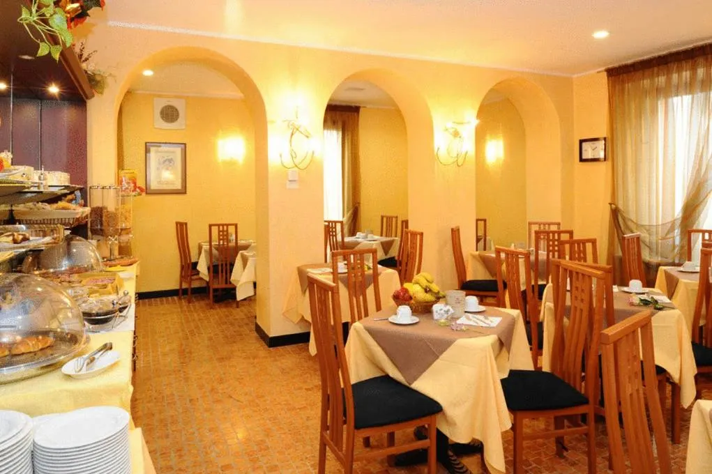 Patio in Hotel La Spia D'Italia