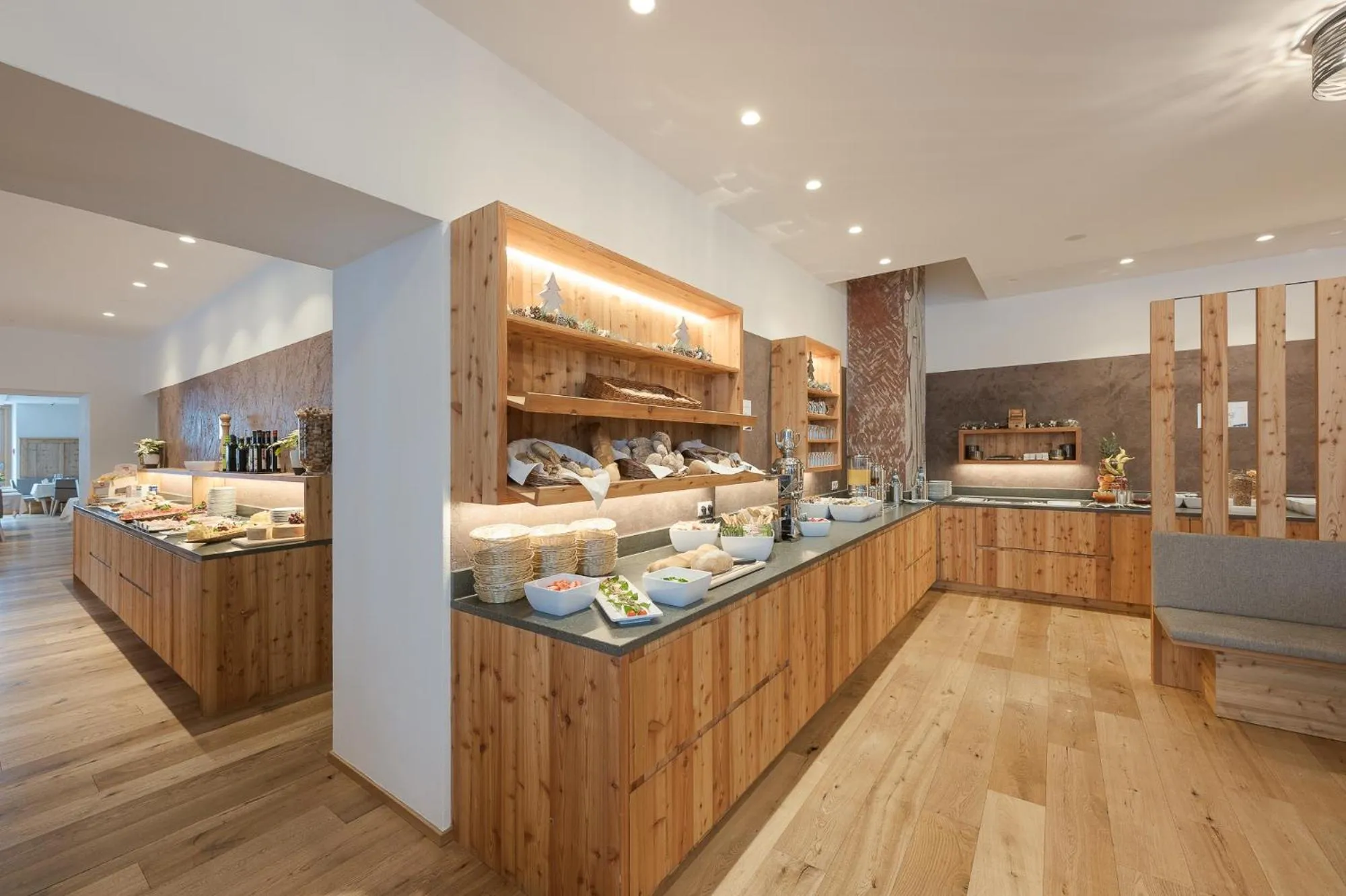 Buffet breakfast in Hotel Madatsch