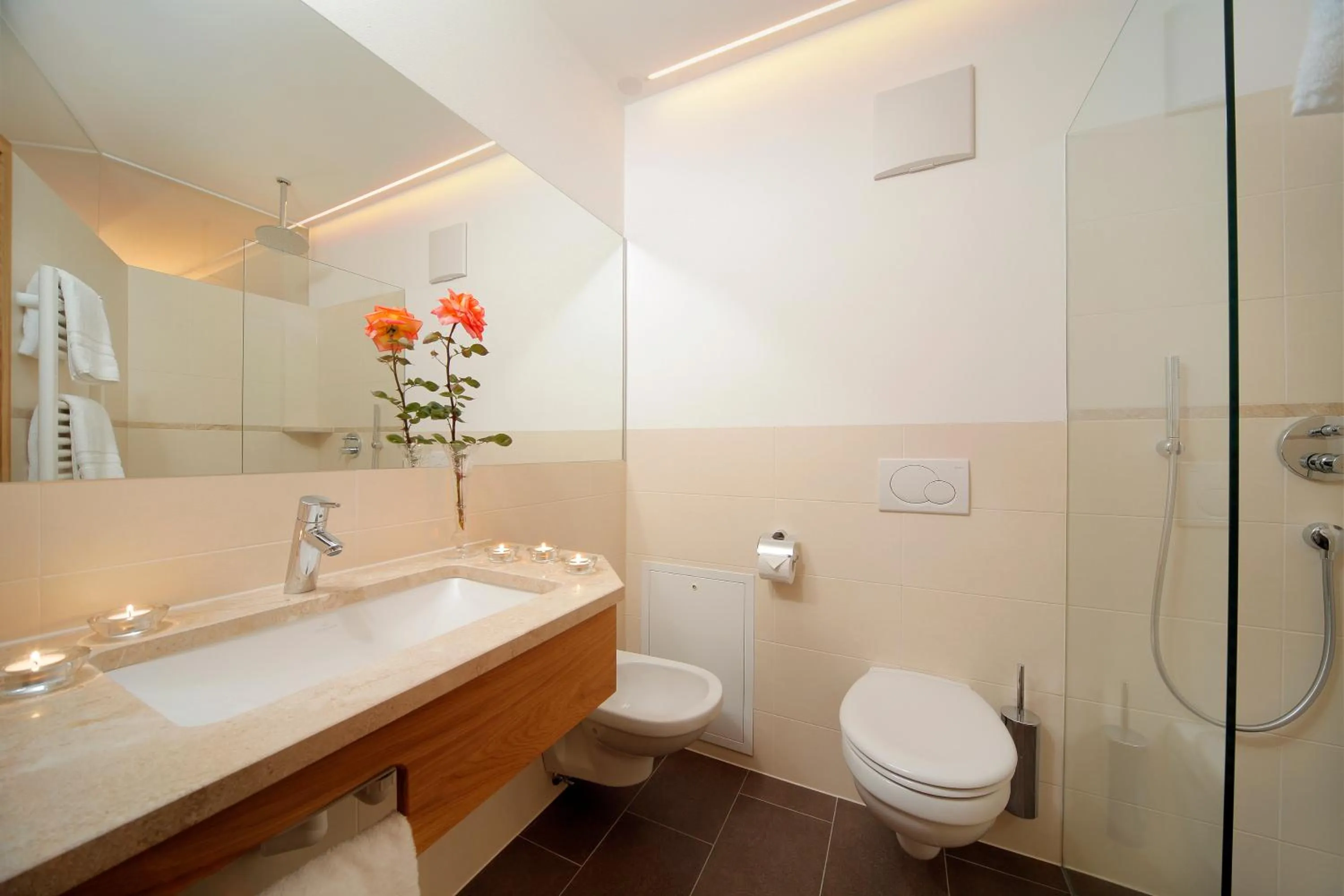 Bathroom in Hotel Madatsch