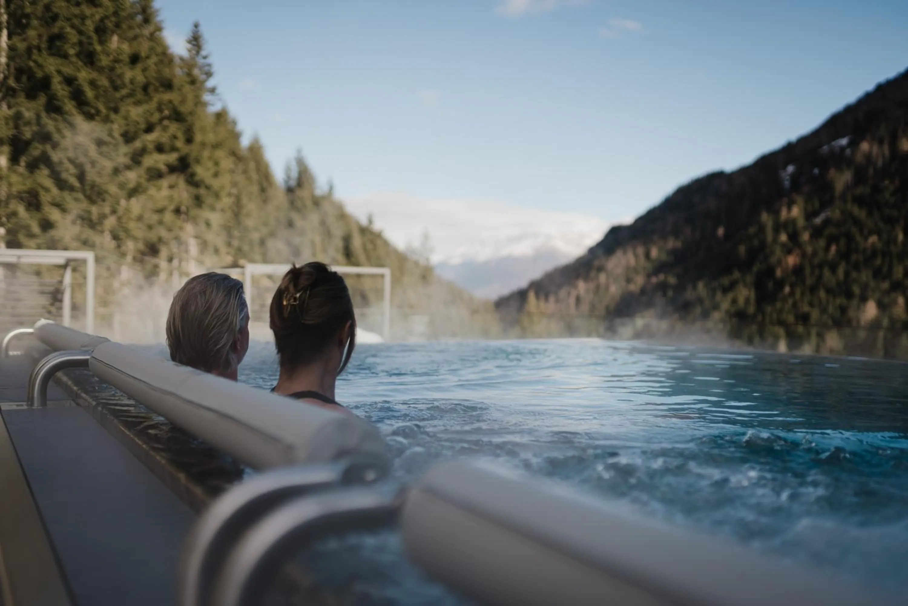Swimming pool in Hotel Madatsch