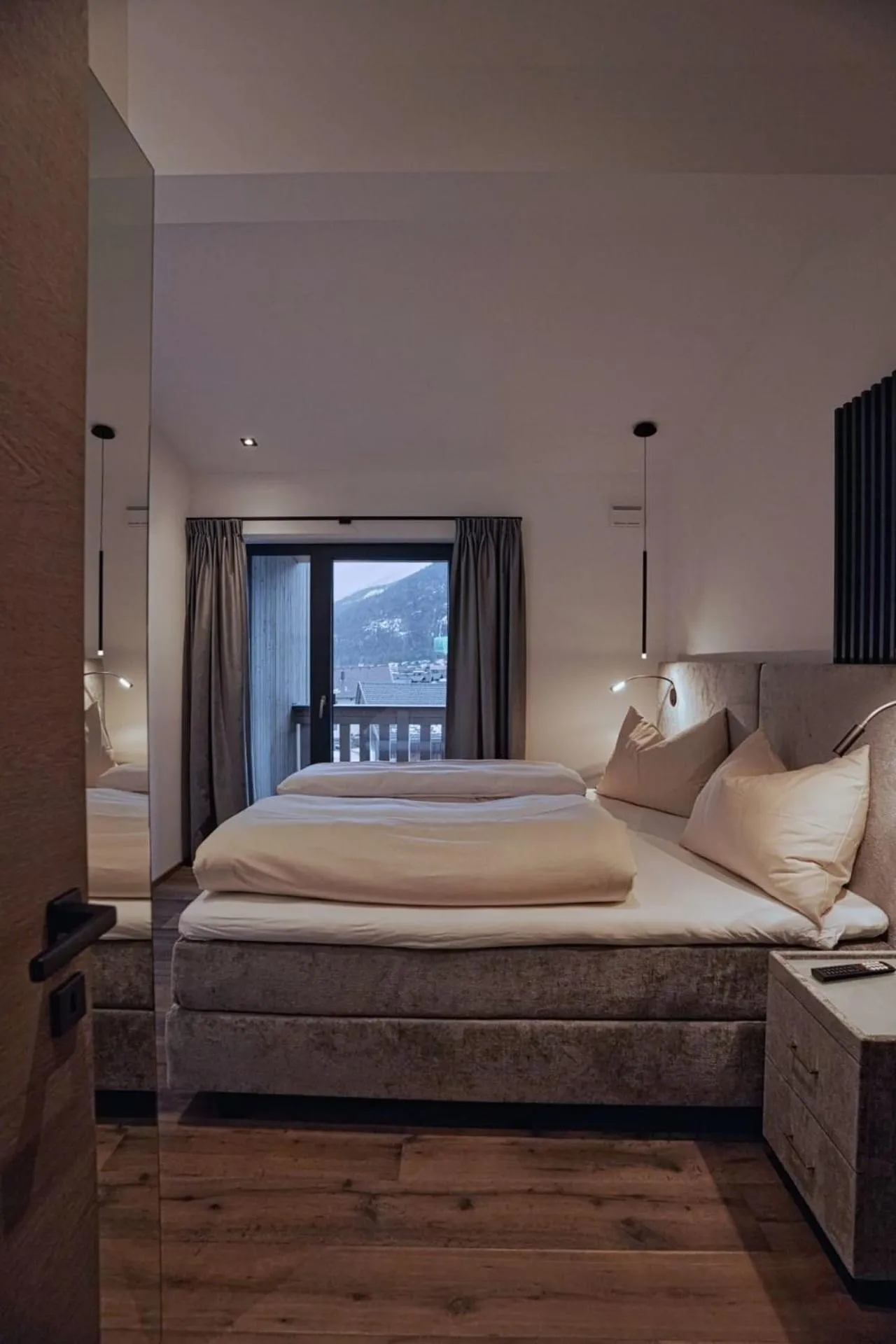 Bed in Hotel & Appartements Heigenhauser