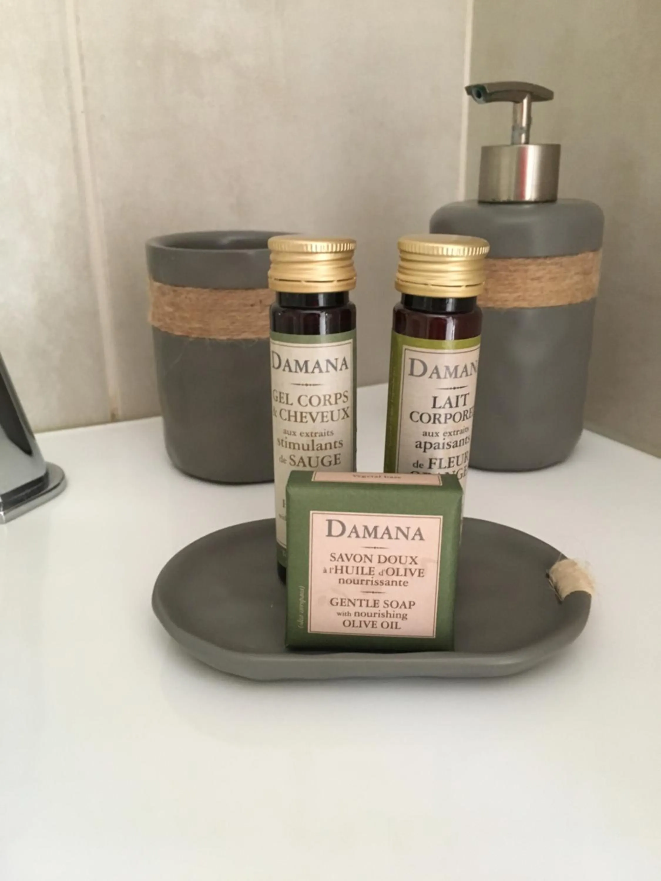 Bathroom in La Charmeraie